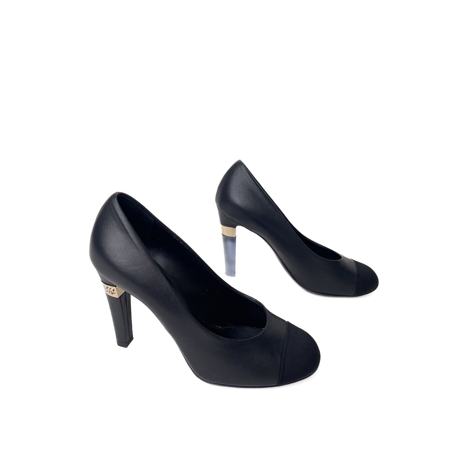 Chanel Black Pumps with Gold Detailing Size US 8 / IT 38 - 6 Thumbnail