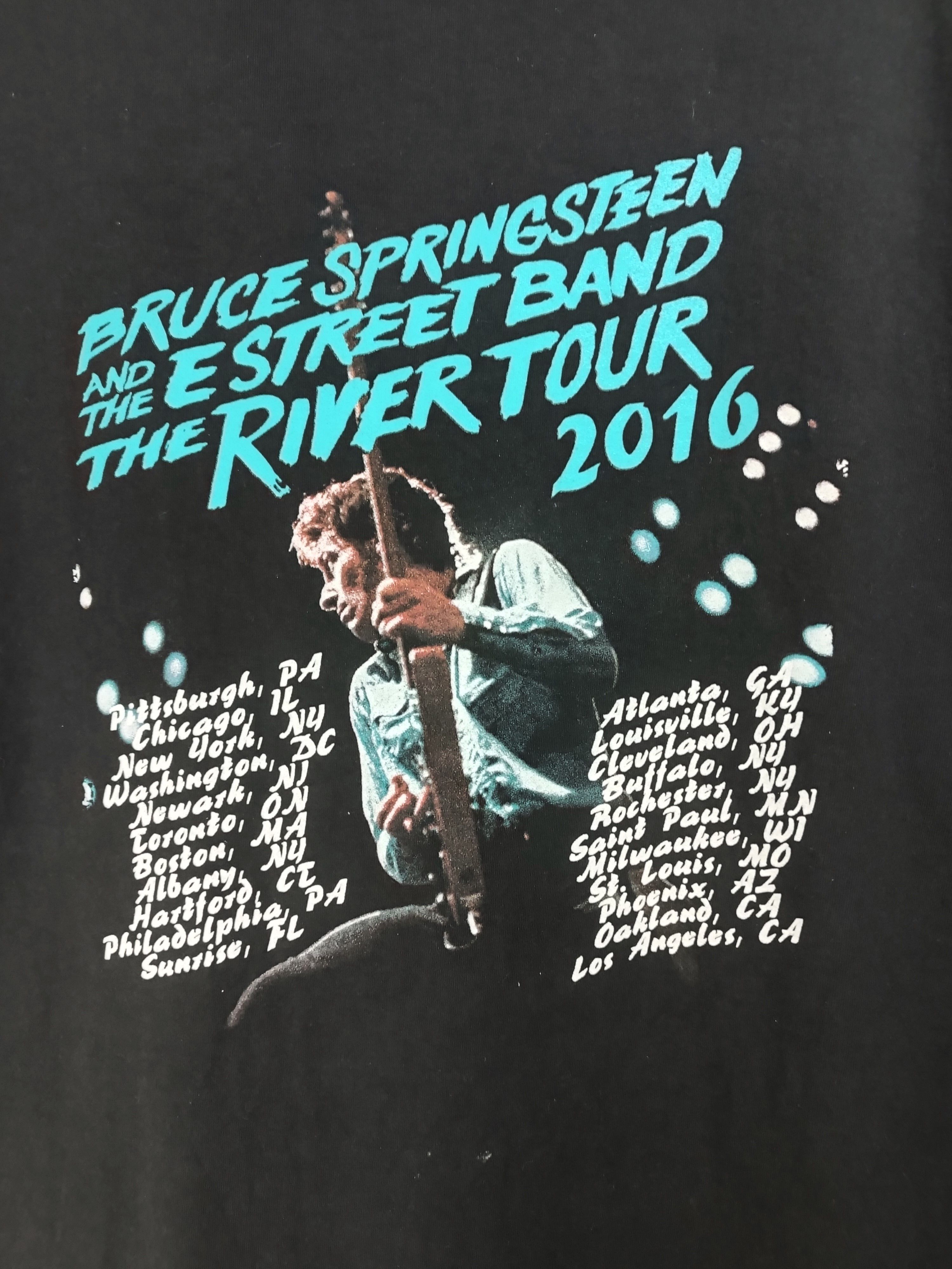 Vintage VINTAGE 2016 BRUCE SPRINGSTEEN E STREET BAND TOUR TEE Size US L / EU 52-54 / 3 - 13 Thumbnail