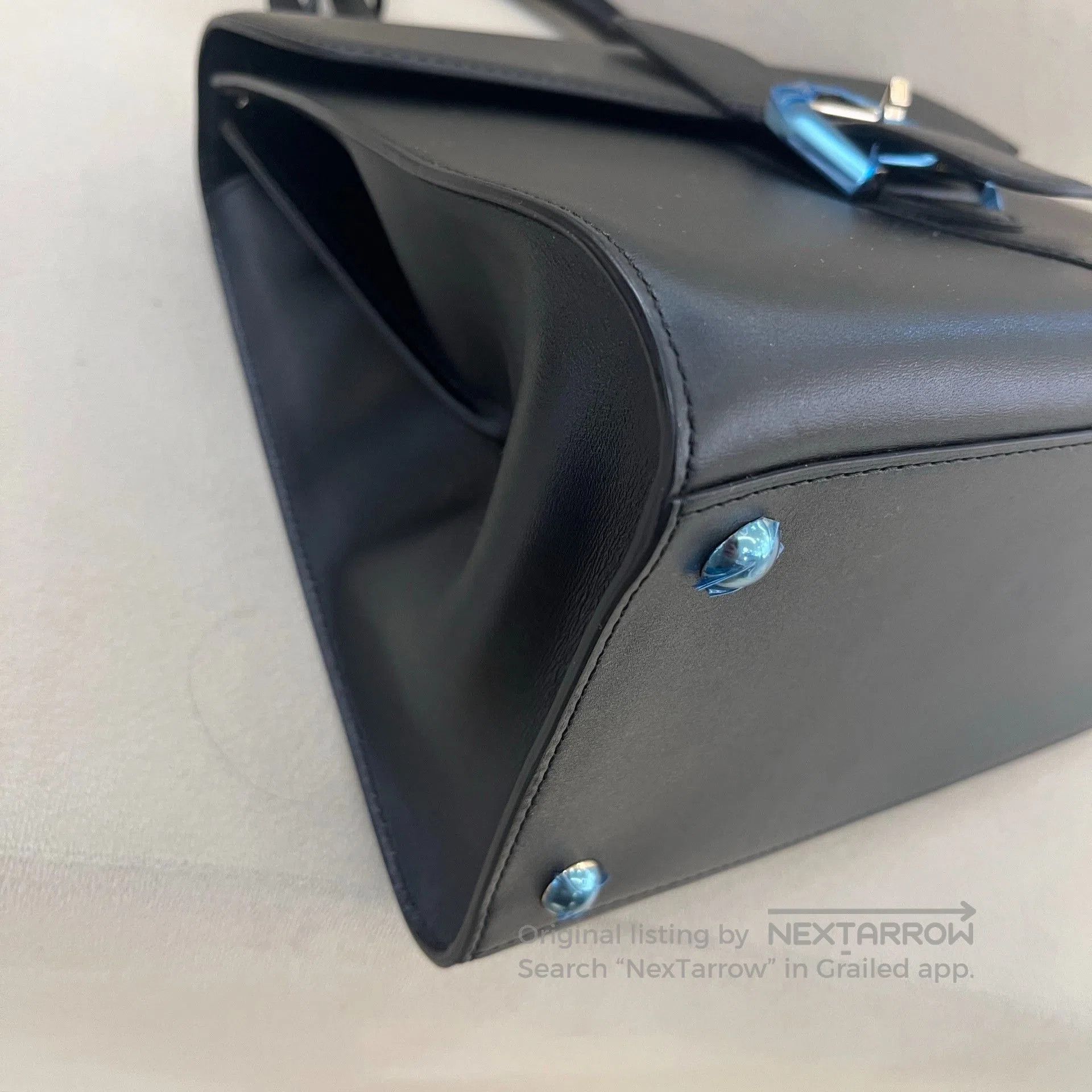 Louis Vuitton LV Petite Malle Limited Edition. Size ONE SIZE - 6 Thumbnail