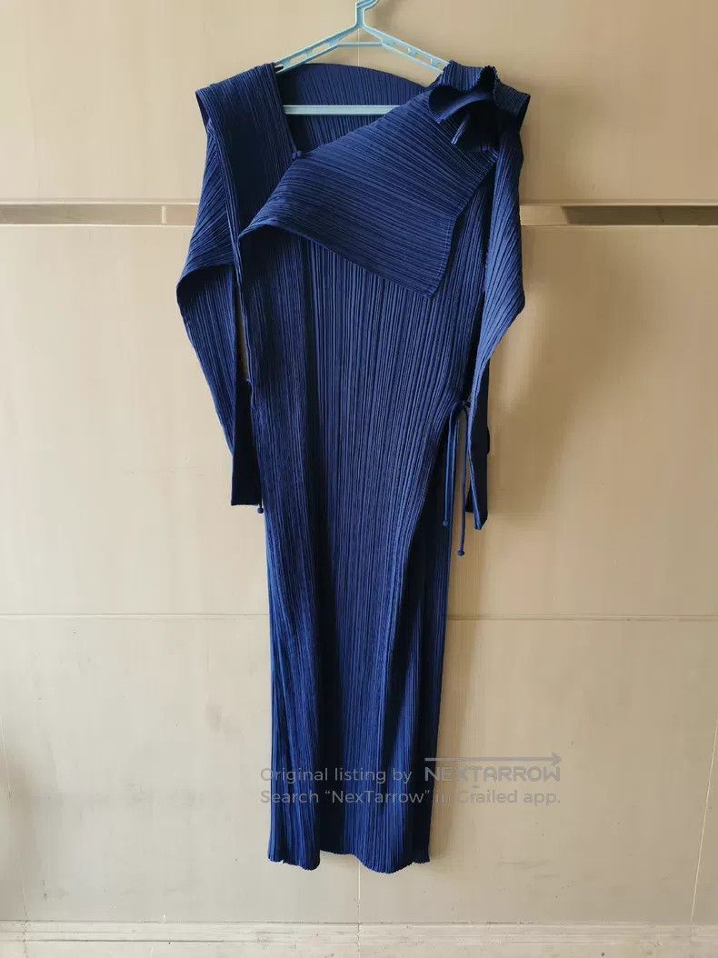 Issey Miyake Issey Miyake Irregular Petal Dress Size S / US 4 / IT 40 - 1 Thumbnail