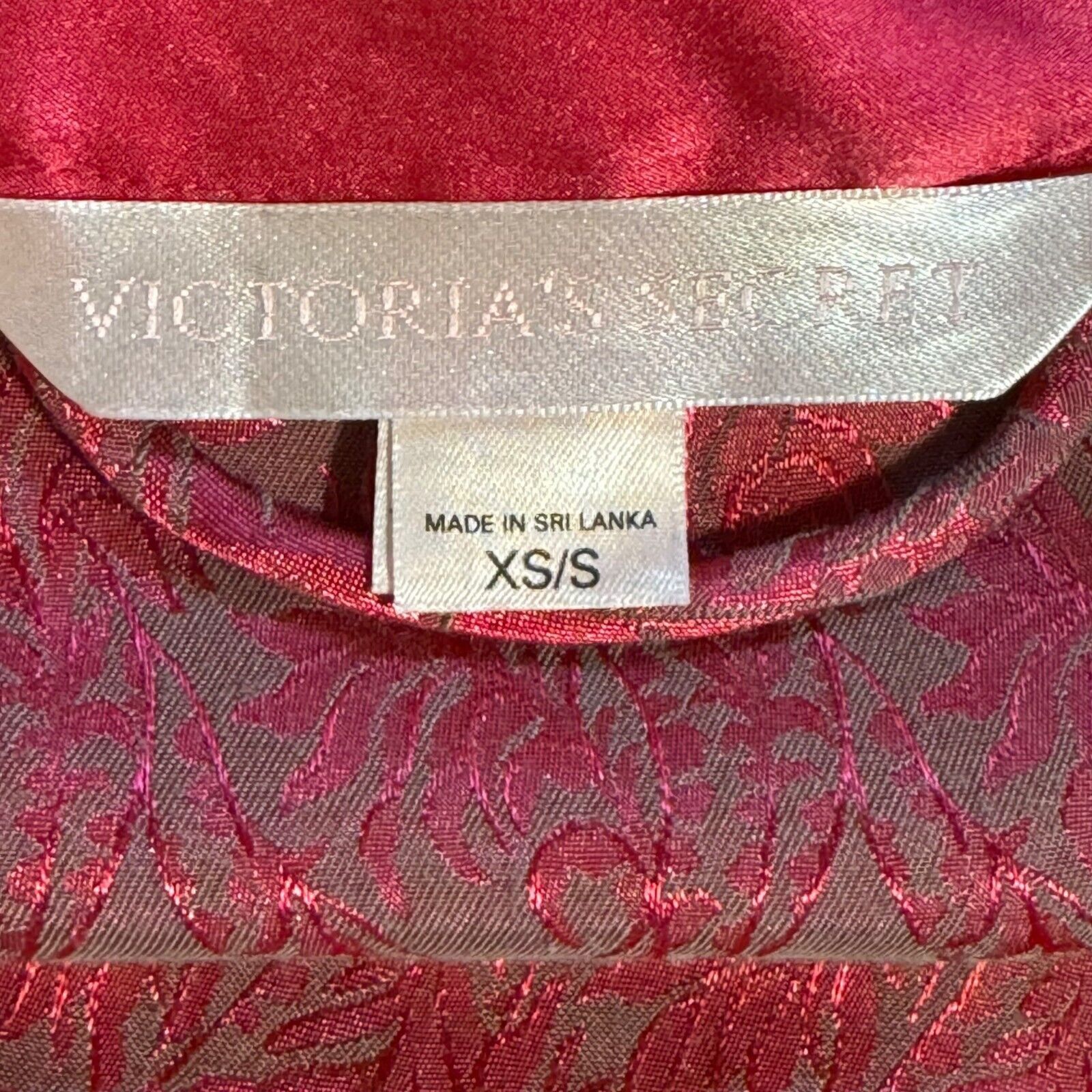 Victoria's Secret Victoria's Secret's Robe XS/S Red/Pink Brocade Robe No Belt Size ONE SIZE - 6 Thumbnail