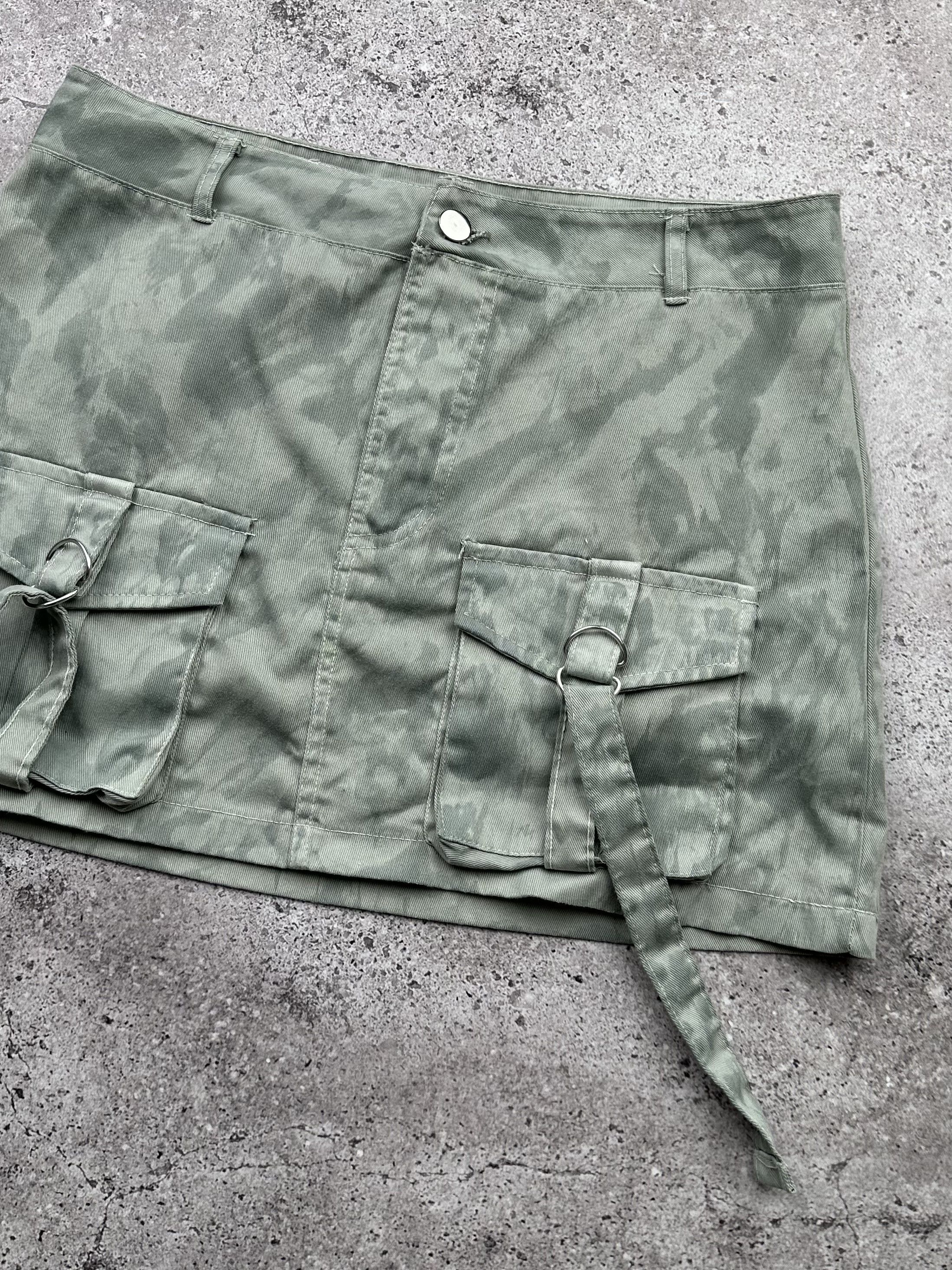 Japanese Brand Vintage Cargo Bondage Mini Skirt C248(V428)(E8) Size 27" / US 4 / IT 40 - 3 Thumbnail