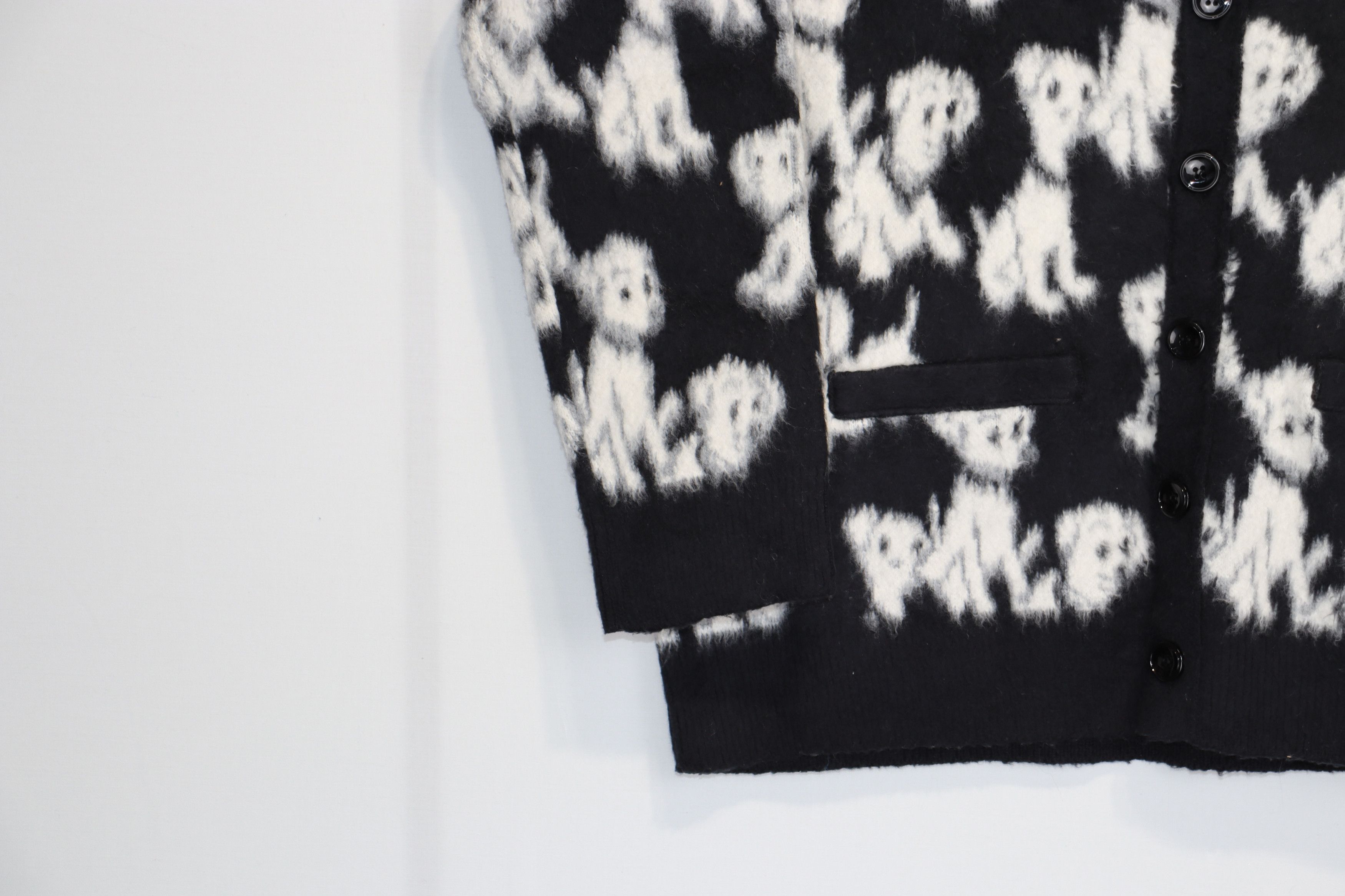 Celine o1rshd1 V Neck Puppy Cotton Blend Cardigan in White/Black Size US XXL / EU 58 / 5 - 5 Thumbnail