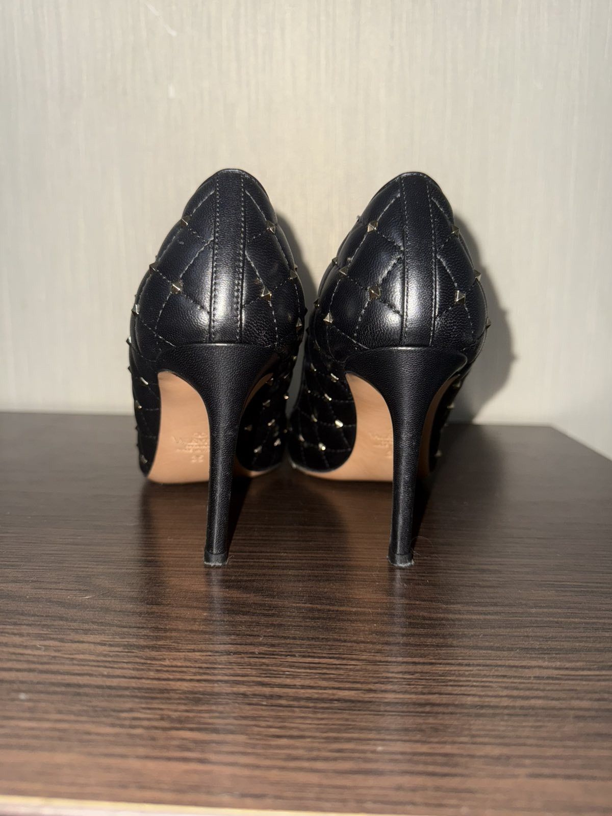 Valentino Valentino Garavani Black Quilted Leather Studded Pointed Toe Size US 4.5 / IT 34.5 - 5 Thumbnail
