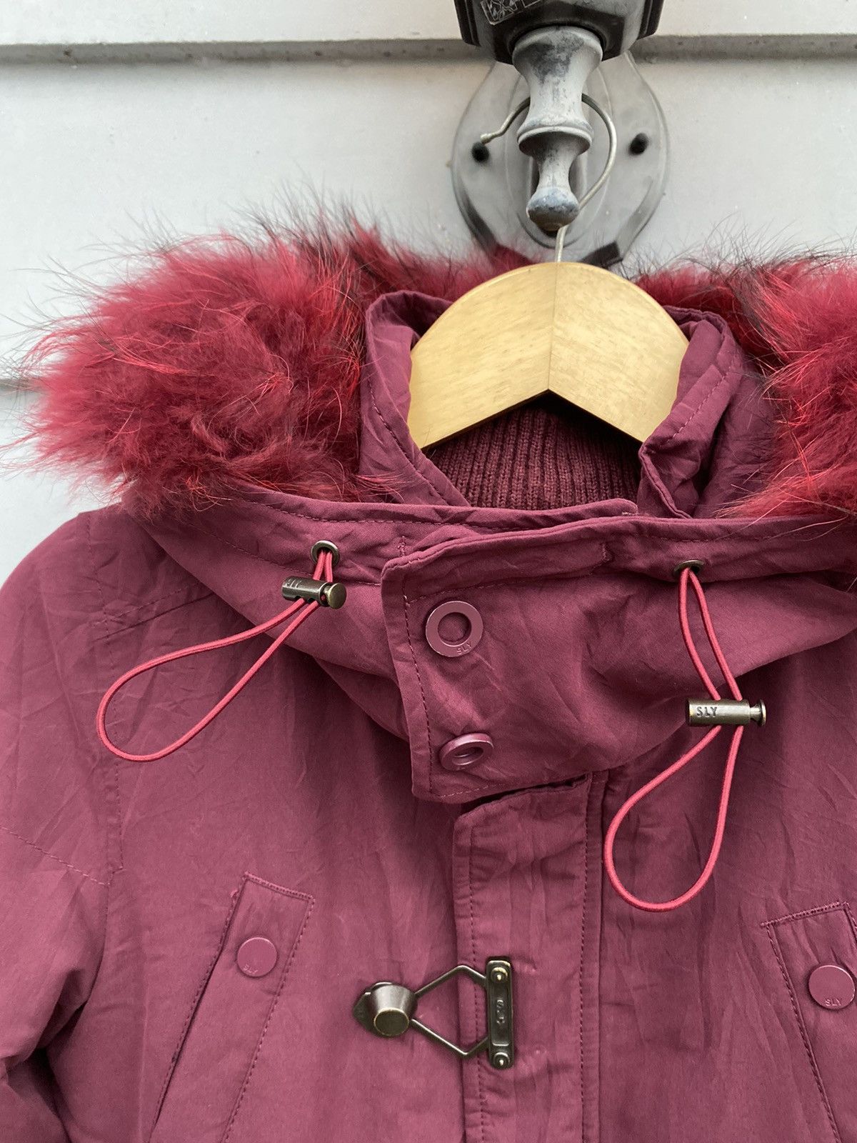 If Six Was Nine Sly Burgundy Fur Hood Parka Jacket Winter Coat Toggle Button Size US S / EU 44-46 / 1 - 5 Thumbnail