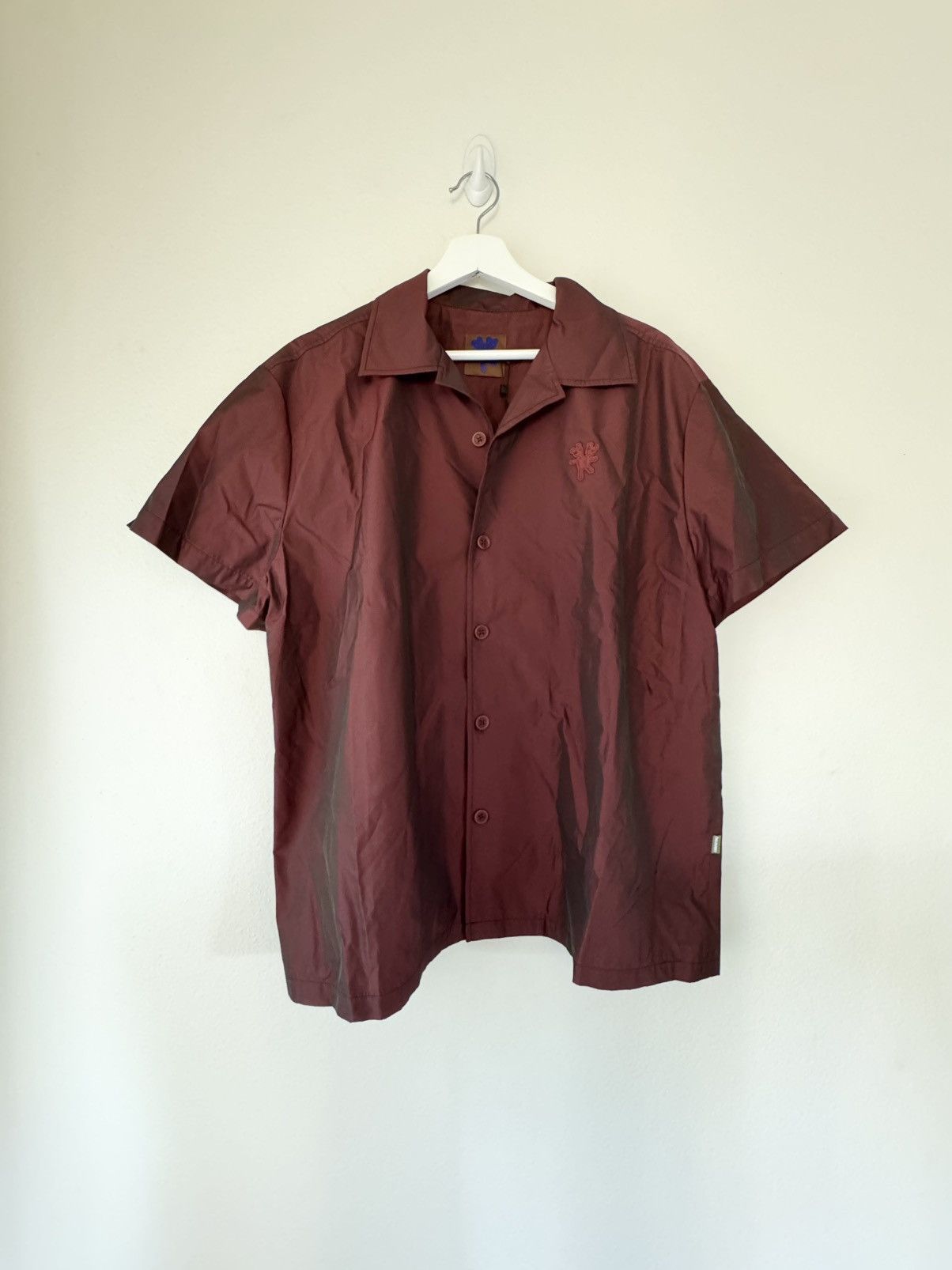 Heaven by Marc Jacobs Burgundy Tiny Teddy Taffeta Short Sleeve Shirt Size US XXL / EU 58 / 5 - 1 Thumbnail