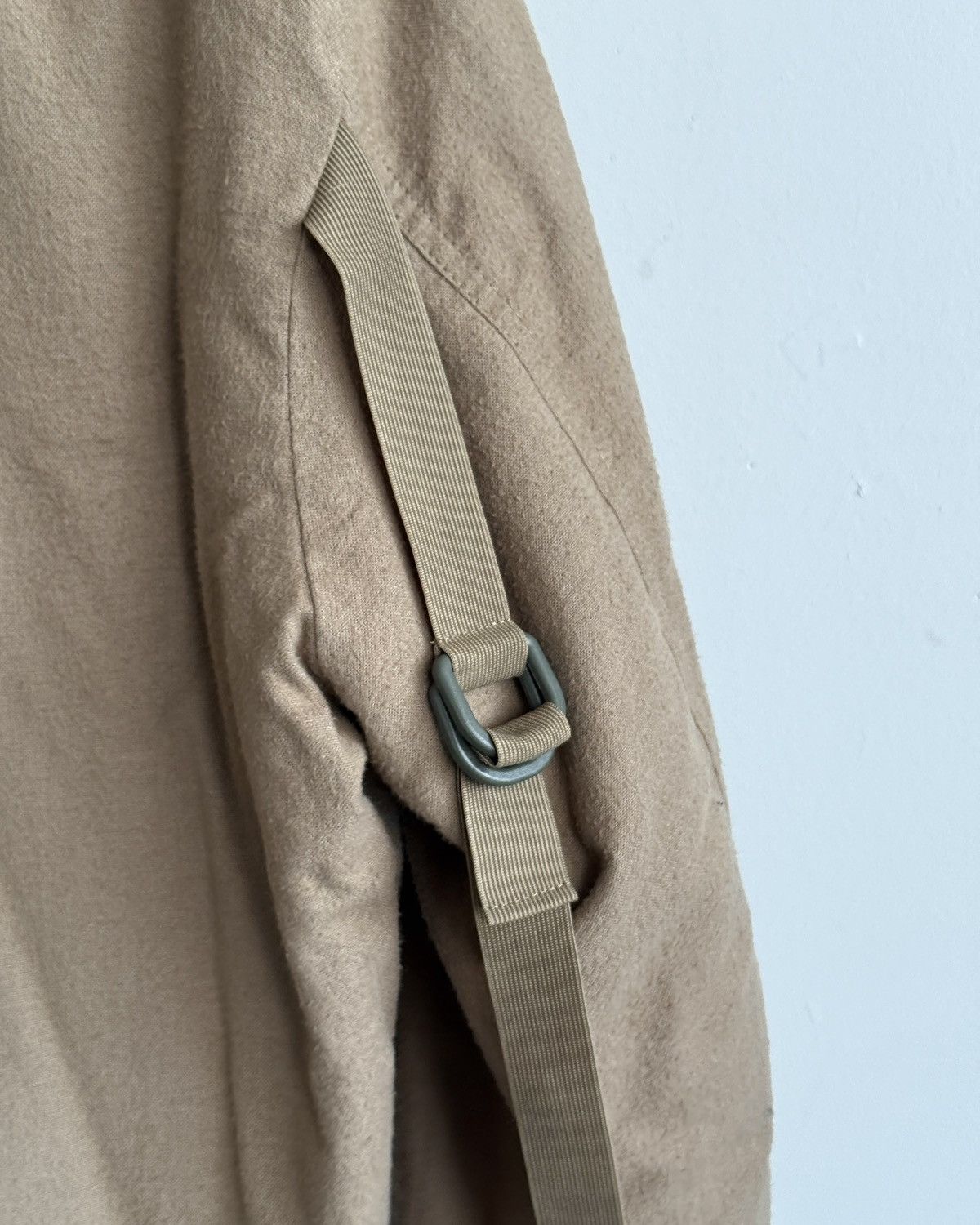 Helmut Lang Helmut Lang Bondage Reedition Size US M / EU 48-50 / 2 - 3 Thumbnail