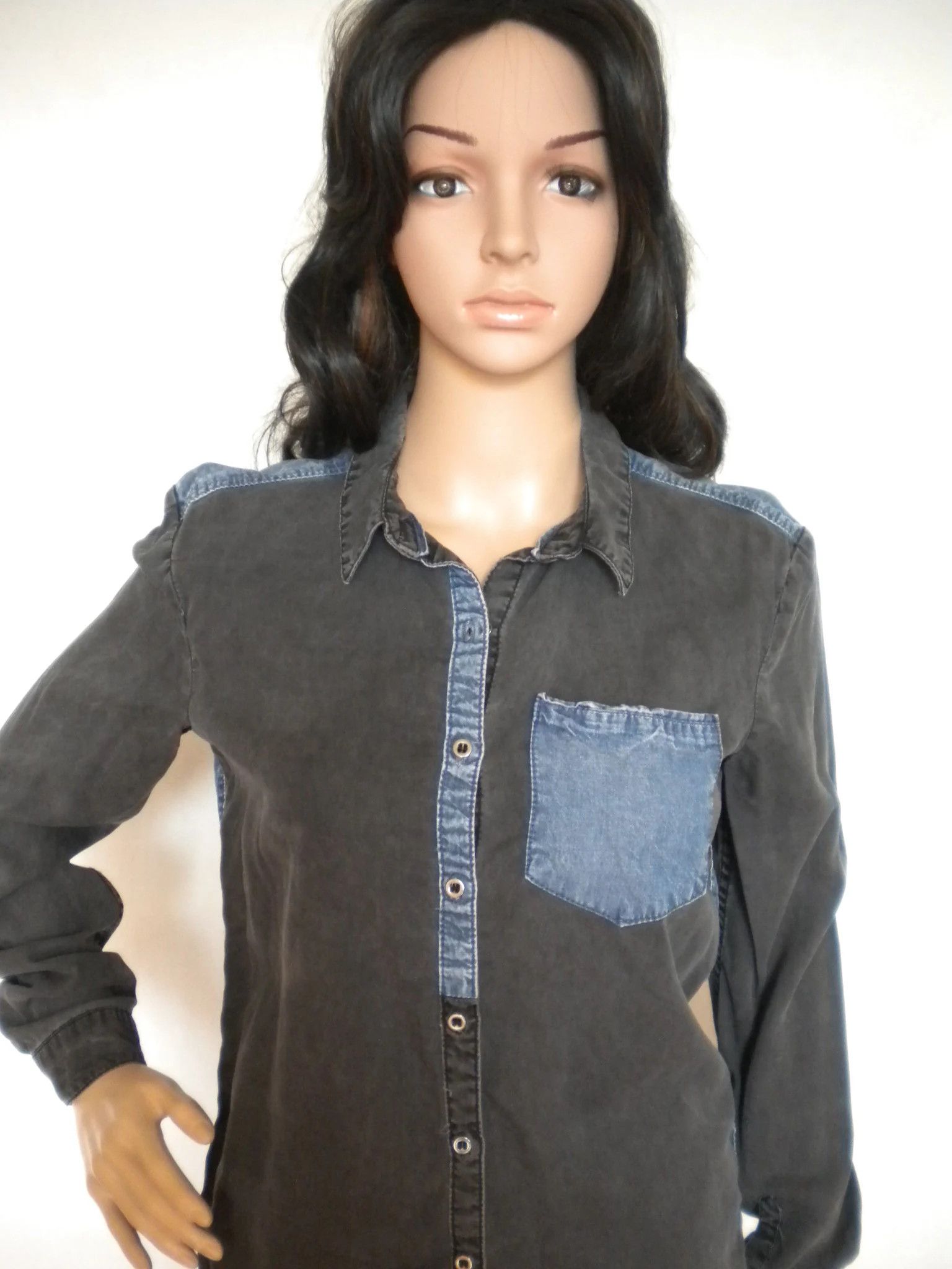 Bershka Vintage denim shirt collared button down shirt long sleeves Size M / US 6-8 / IT 42-44 - 4 Thumbnail