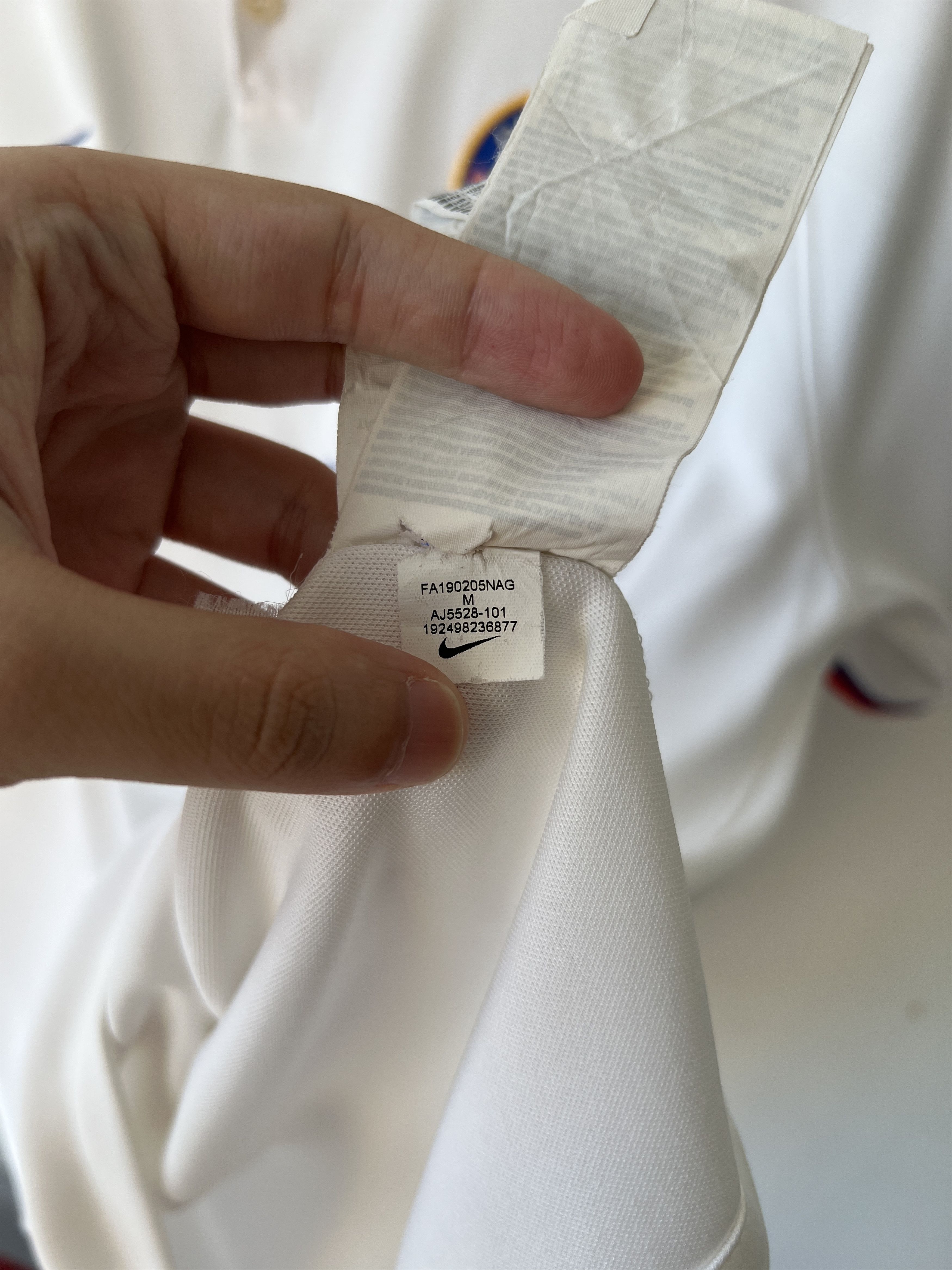 Nike (M) Chelsea 2019-20 Away Kit Kante #7 Size US M / EU 48-50 / 2 - 4 Thumbnail