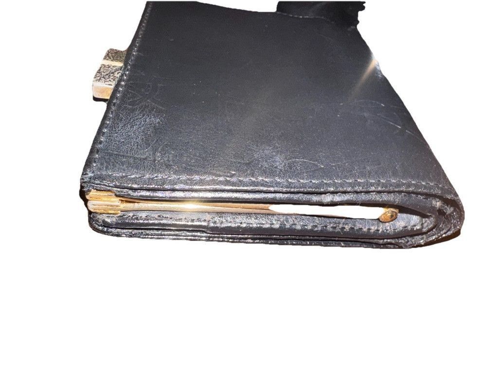 Saint Laurent Paris Yves Saint Laurent Embossed Leather Bifold Wallet Size ONE SIZE - 3 Thumbnail