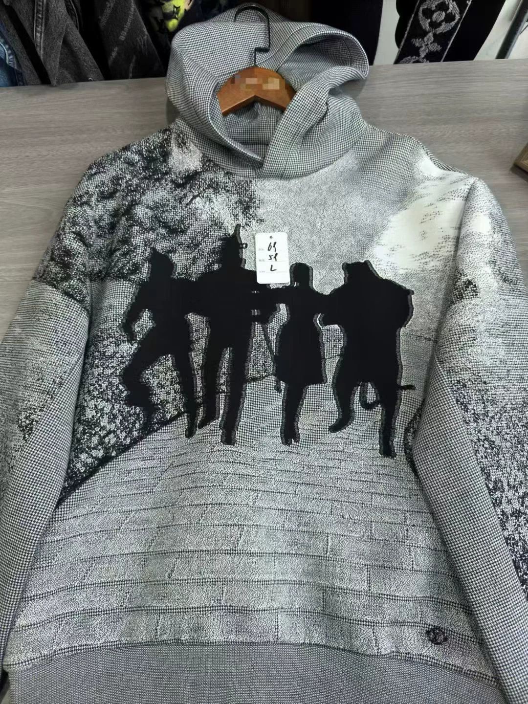Louis Vuitton louis vuitton sweatshirts Size US L / EU 52-54 / 3 - 4 Thumbnail