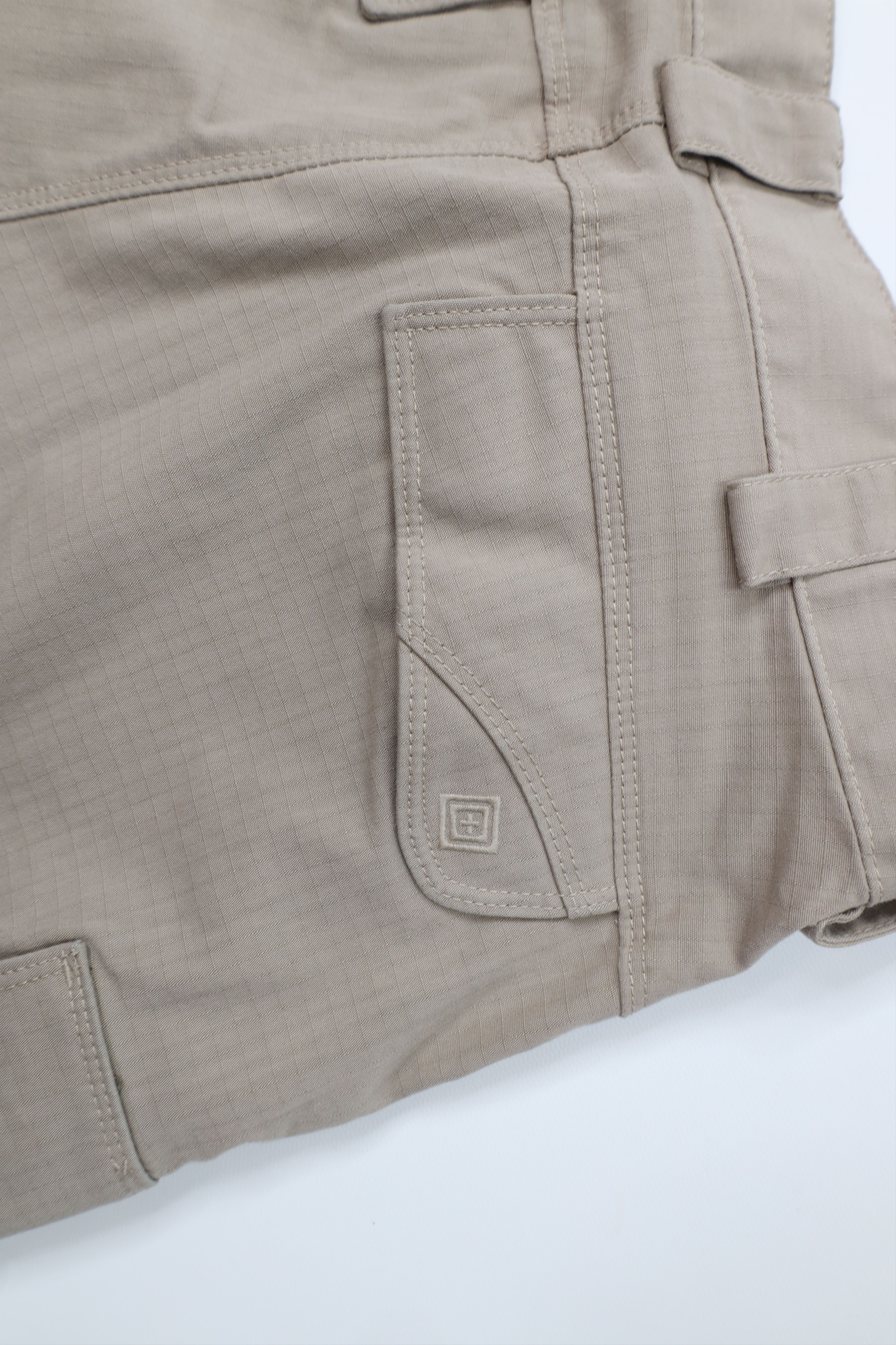 Vintage 5.11 Tactical Series Operator Ripstop Uniform Cargo Pants Size US 34 / EU 50 - 13 Thumbnail