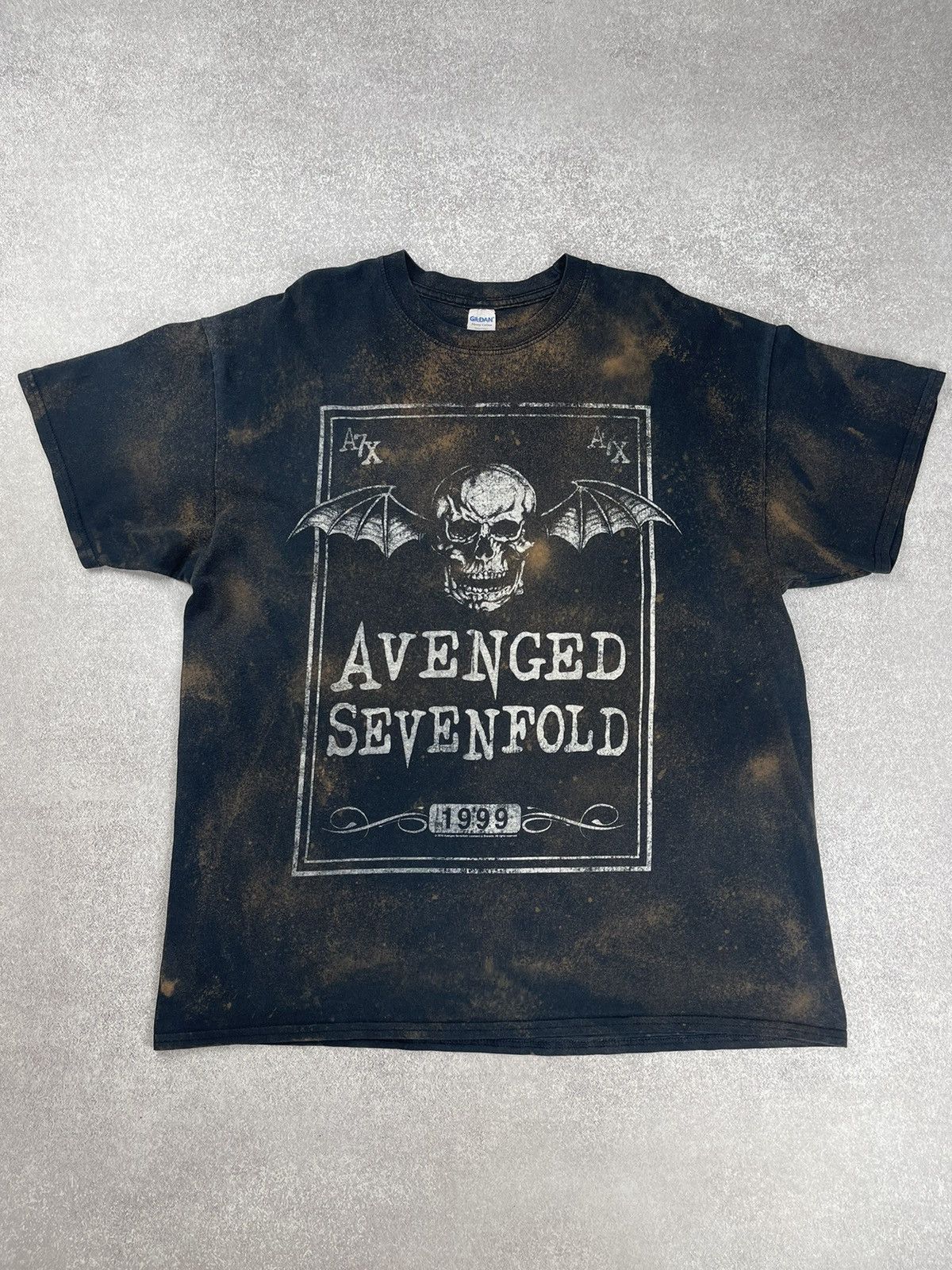 Vintage Vintage Custom Avenged Sevenfold Rock Band T-Shirt Size XL Size US XL / EU 56 / 4 - 1 Thumbnail