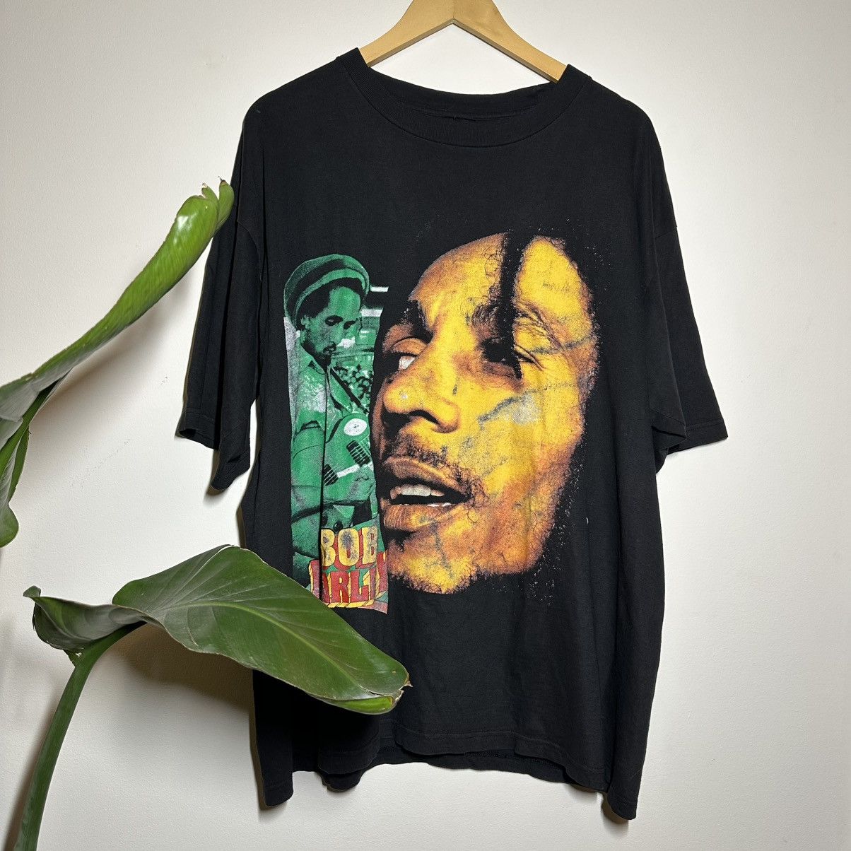 Rap Tees × Vintage Rare Authentic Vintage Bob Marley Big Face Grail Rap Tee Size US XL / EU 56 / 4 - 1 Thumbnail