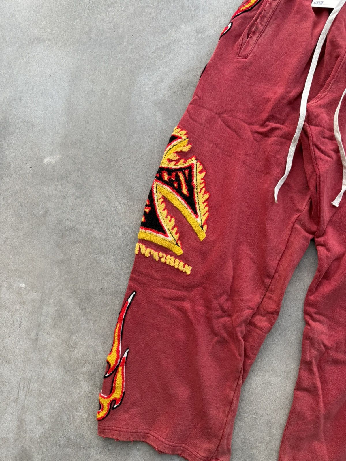 Vale Vale Forever La Flare Sweats – Red NWT Size Small Size US 30 / EU 46 - 3 Thumbnail