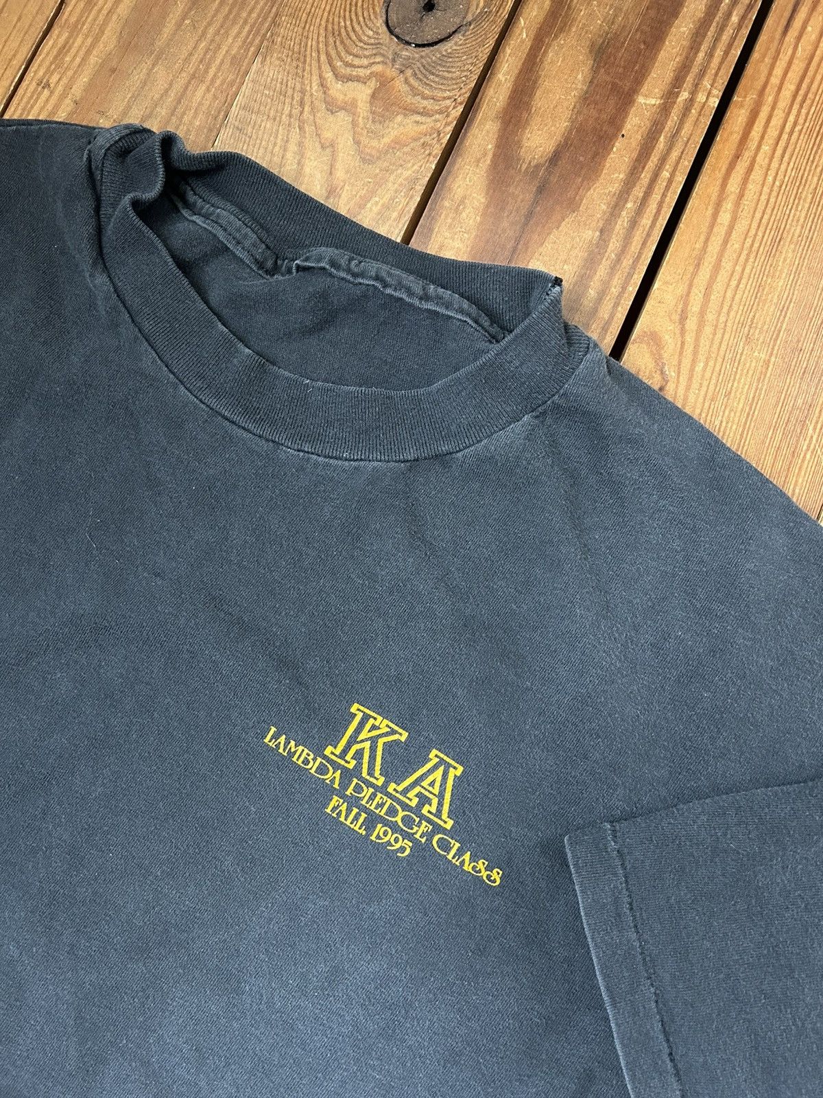 Vintage Vintage 90s Lambda Pledge Class Faded Black Tee Shirt Size US L / EU 52-54 / 3 - 2 Thumbnail