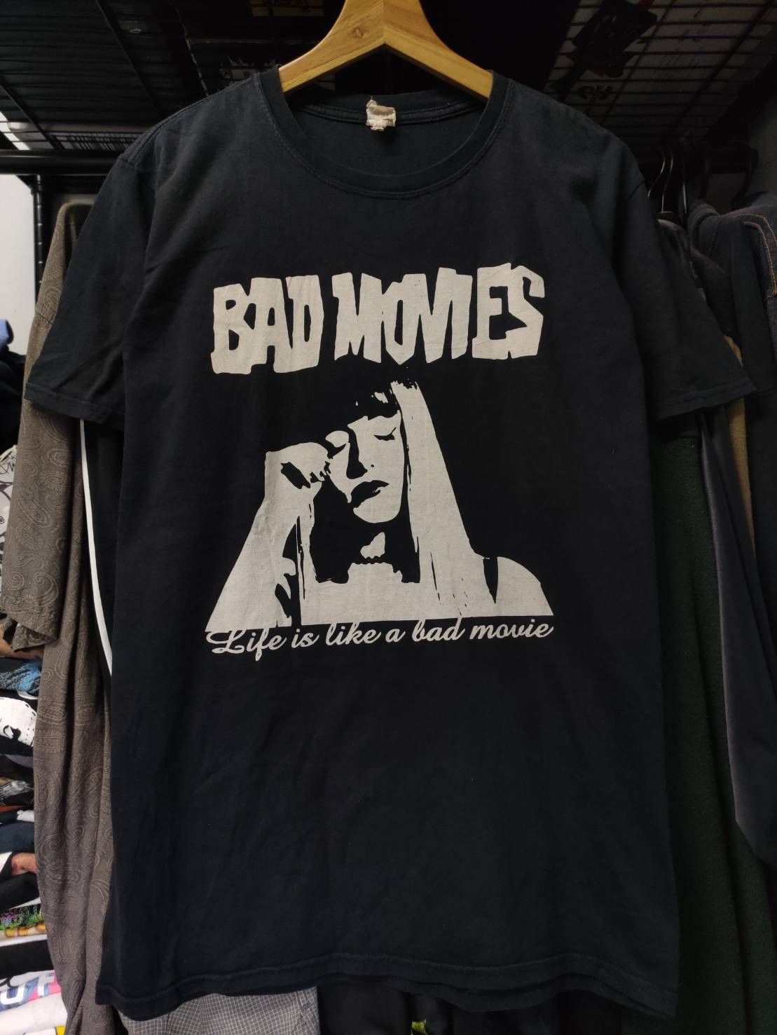 Band Tees Vtg 00's Bad Movies "Life Is Like A Bad Movie" T-Shirt Size US L / EU 52-54 / 3 - 2 Thumbnail