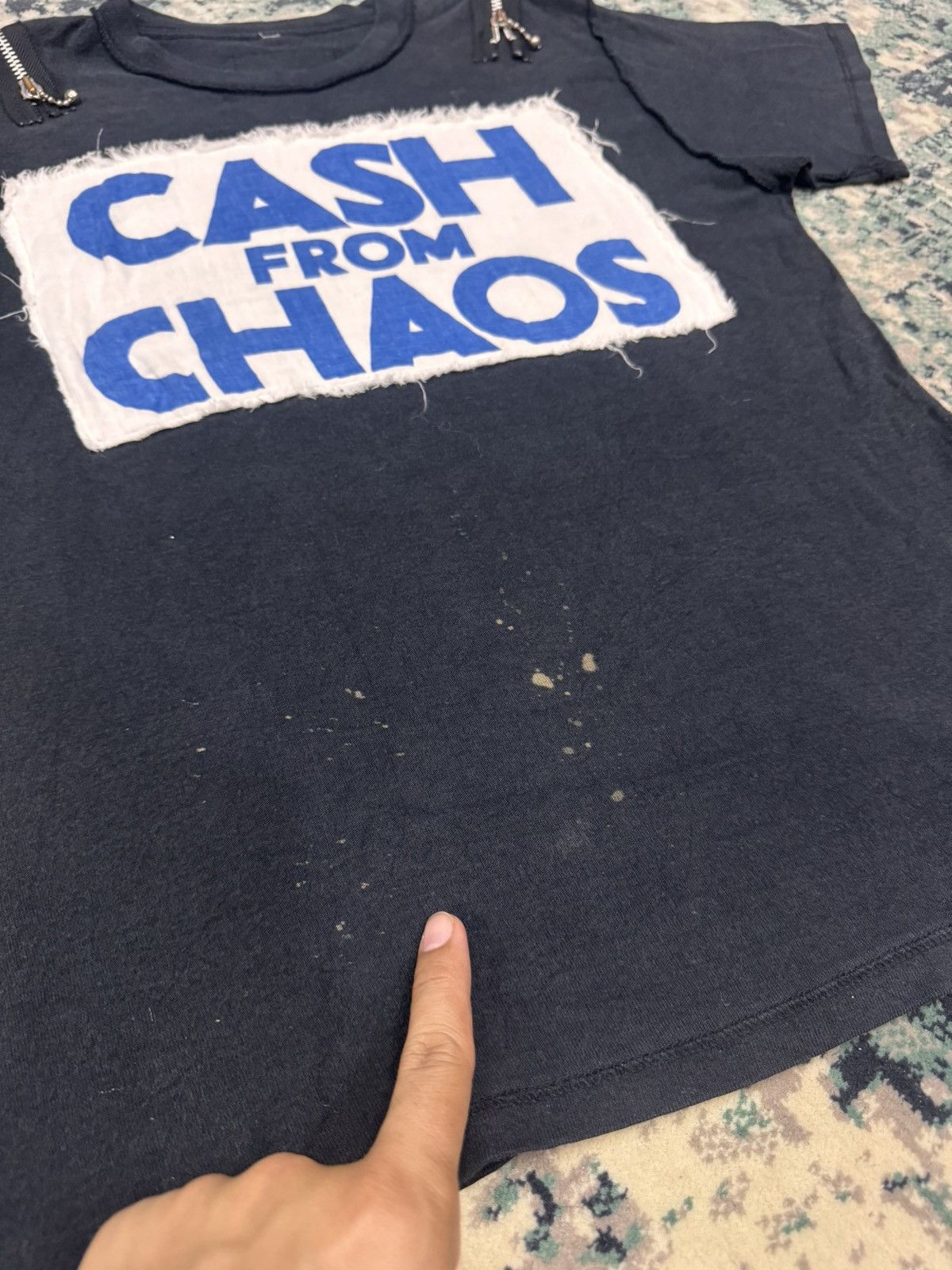 Japanese Brand SEXY DYNAMITE LONDON CASH FROM CHAOS SHIRT Size US S / EU 44-46 / 1 - 5 Thumbnail