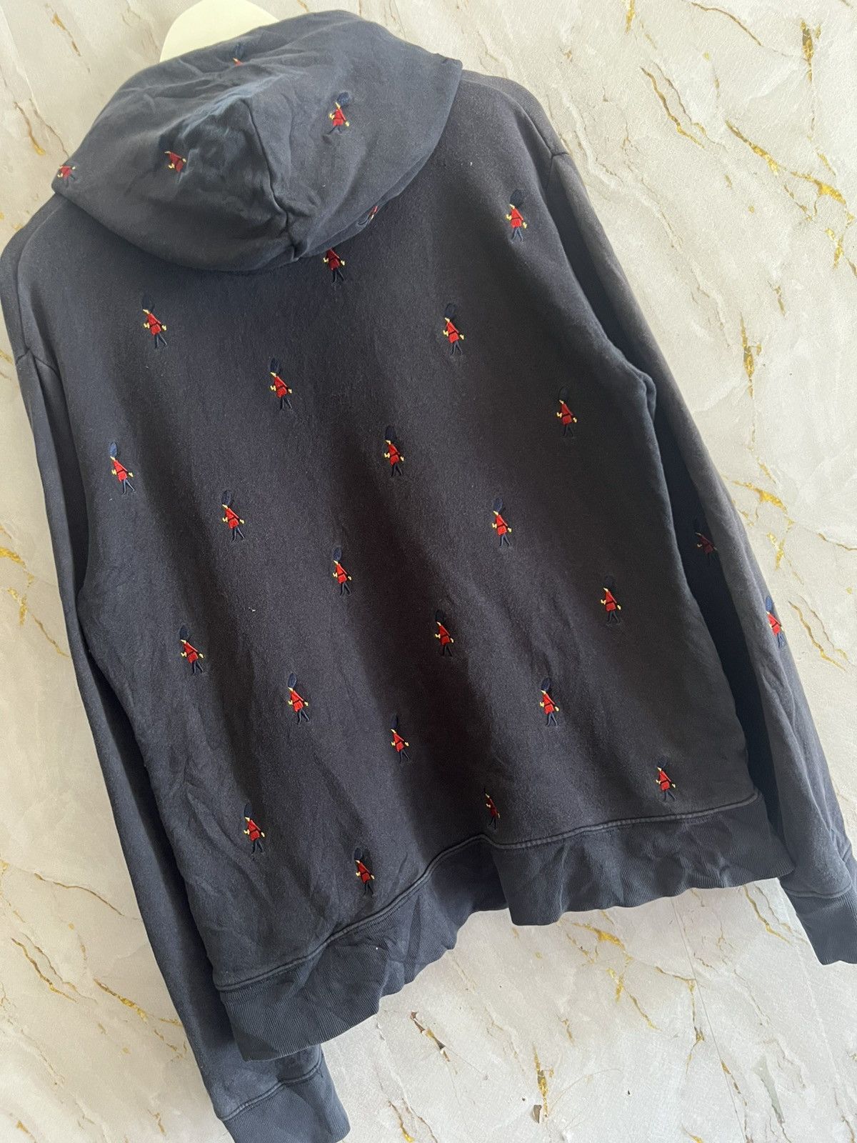 Japanese Brand Graniph Embroidered Pullover Hoodie –Over Red People Graphic Size US L / EU 52-54 / 3 - 4 Thumbnail