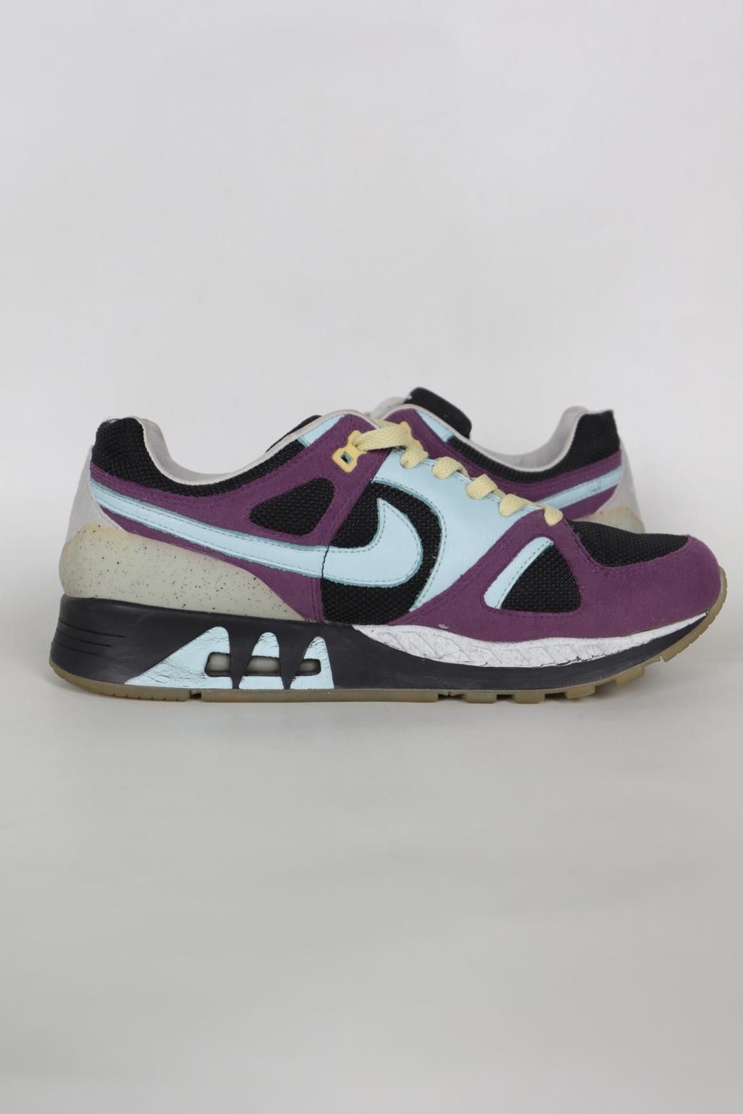 Nike 05' Nike x Footpatrol Air Stabb Low-Top Sneakers Size US 9 / EU 42 - 4 Thumbnail