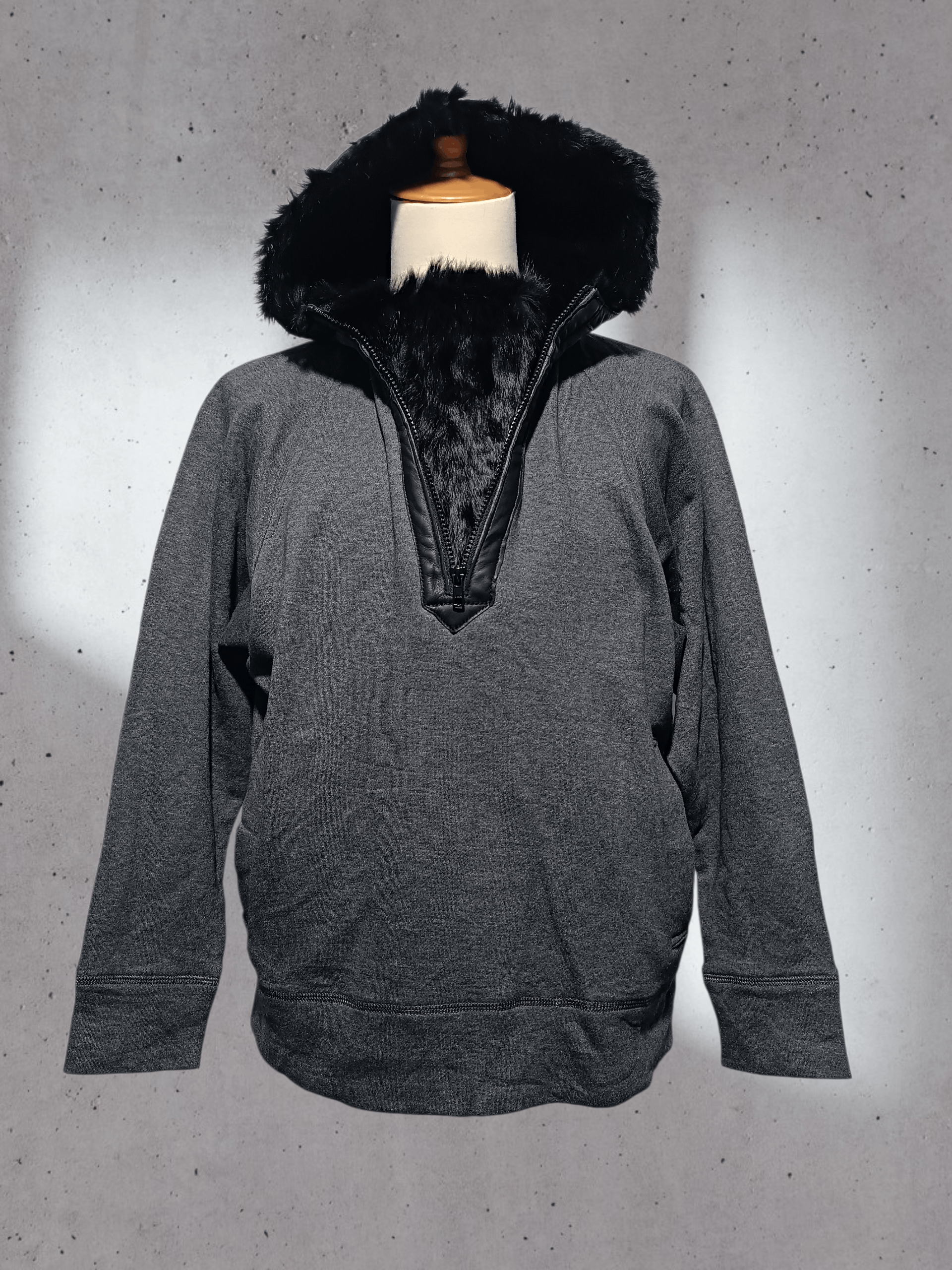 Japanese Brand 💥 Rare 💥 Vintage Half Zip Fur Hoodie Sweater Size US M / EU 48-50 / 2 - 1 Thumbnail