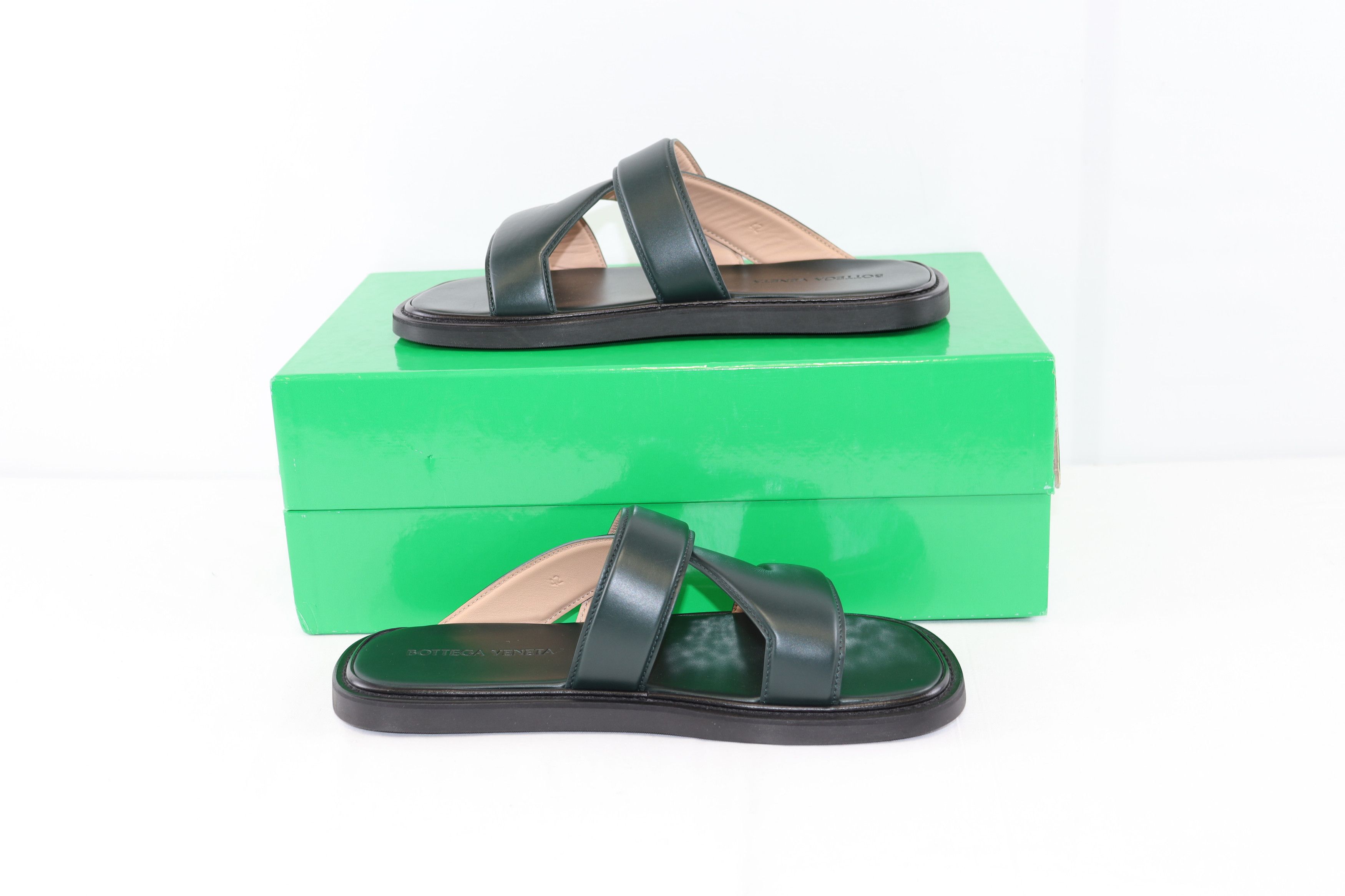 Bottega Veneta o1rshd1 Vienna Calf Band Sandal in Inkwell Size US 9 / EU 42 - 14 Thumbnail