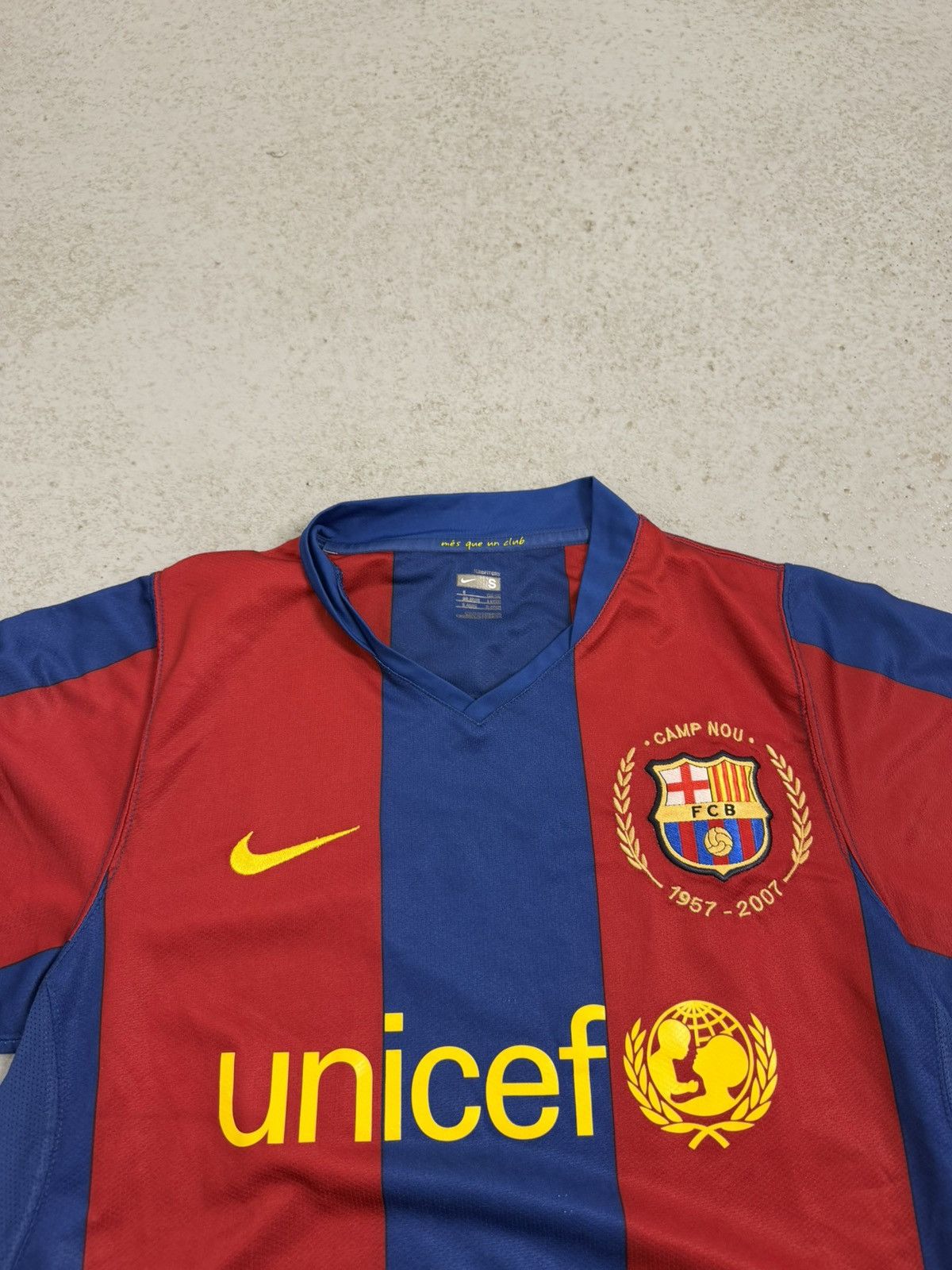 Nike Fc Barcelona 2007 2008 Home Nike Camp Nou Jersey Size US S / EU 44-46 / 1 - 5 Thumbnail
