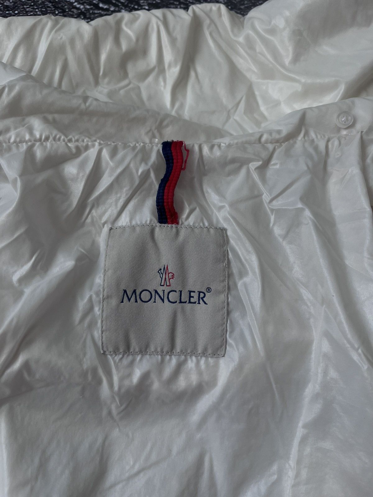 Moncler Moncler down jacket joux giubbotto silver puffer designer Size M / US 6-8 / IT 42-44 - 20 Thumbnail