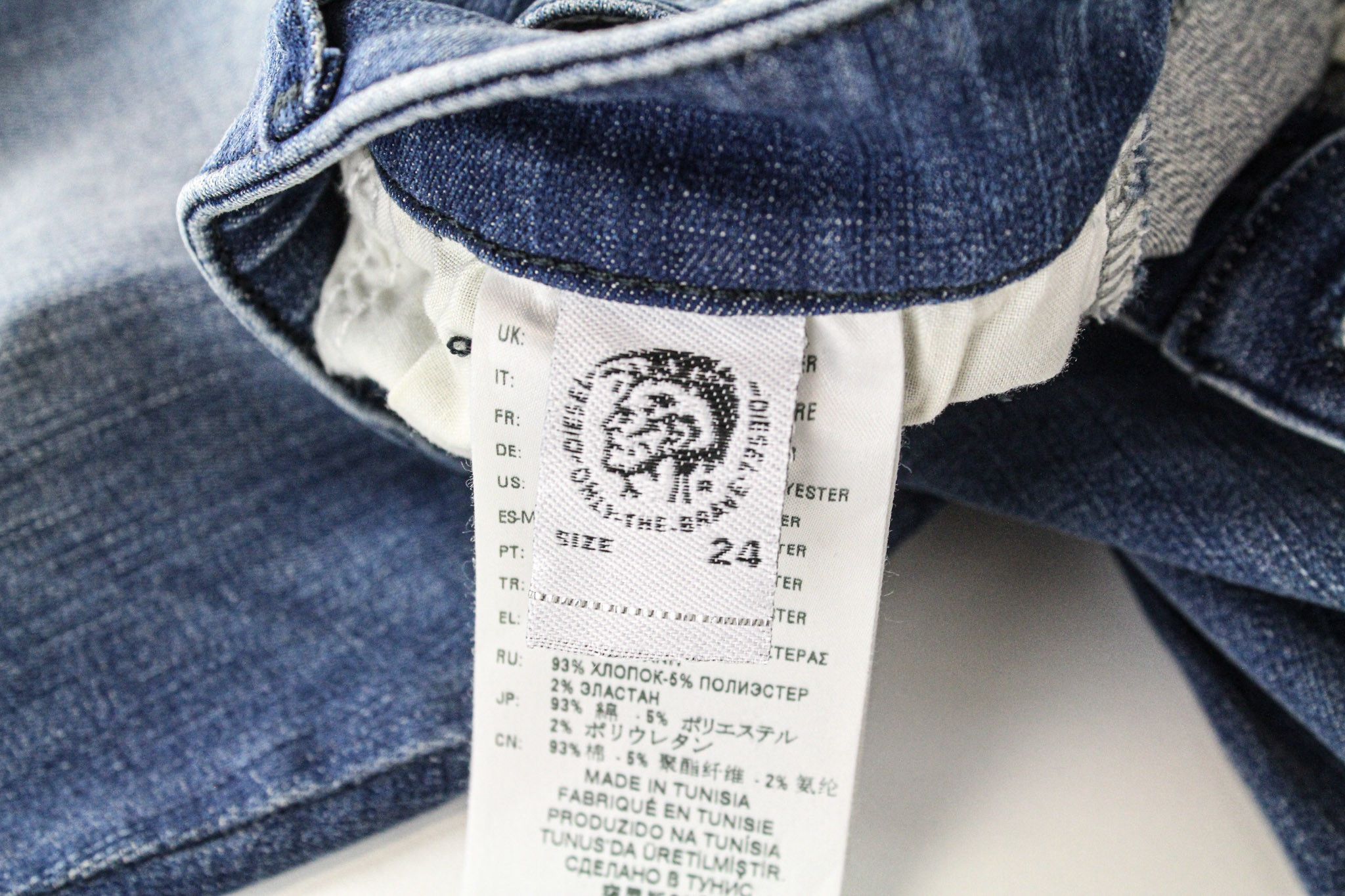 Diesel SLANDY 084MU W24/L32 Girls Blue Stretch Jeans 70524 Size 24" / US 00 / IT 34 - 7 Thumbnail
