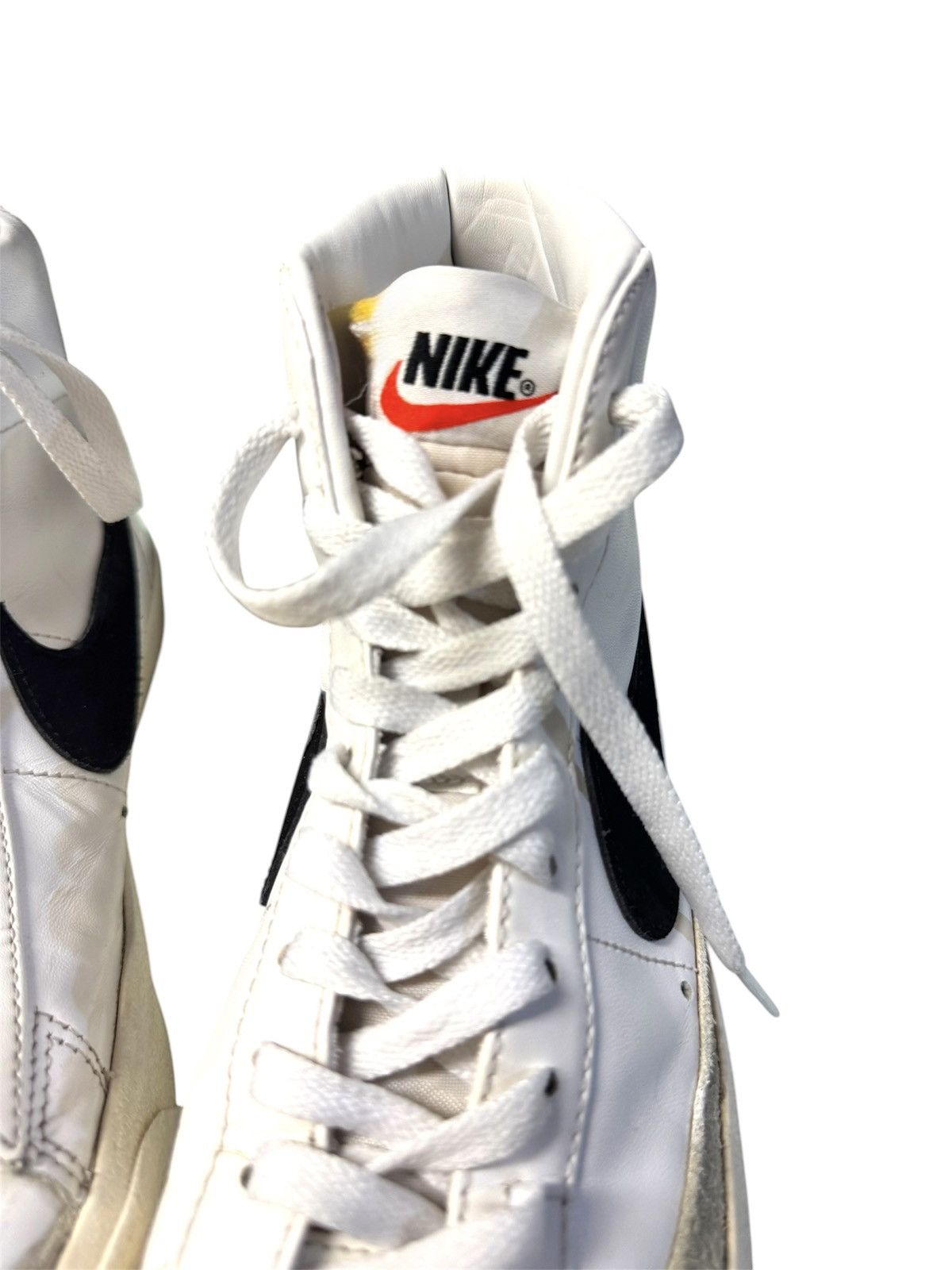 Nike NIKE White/Black Blazer Mid ‘77 Sneakers Sz 8 Size US 8 / IT 38 - 6 Thumbnail