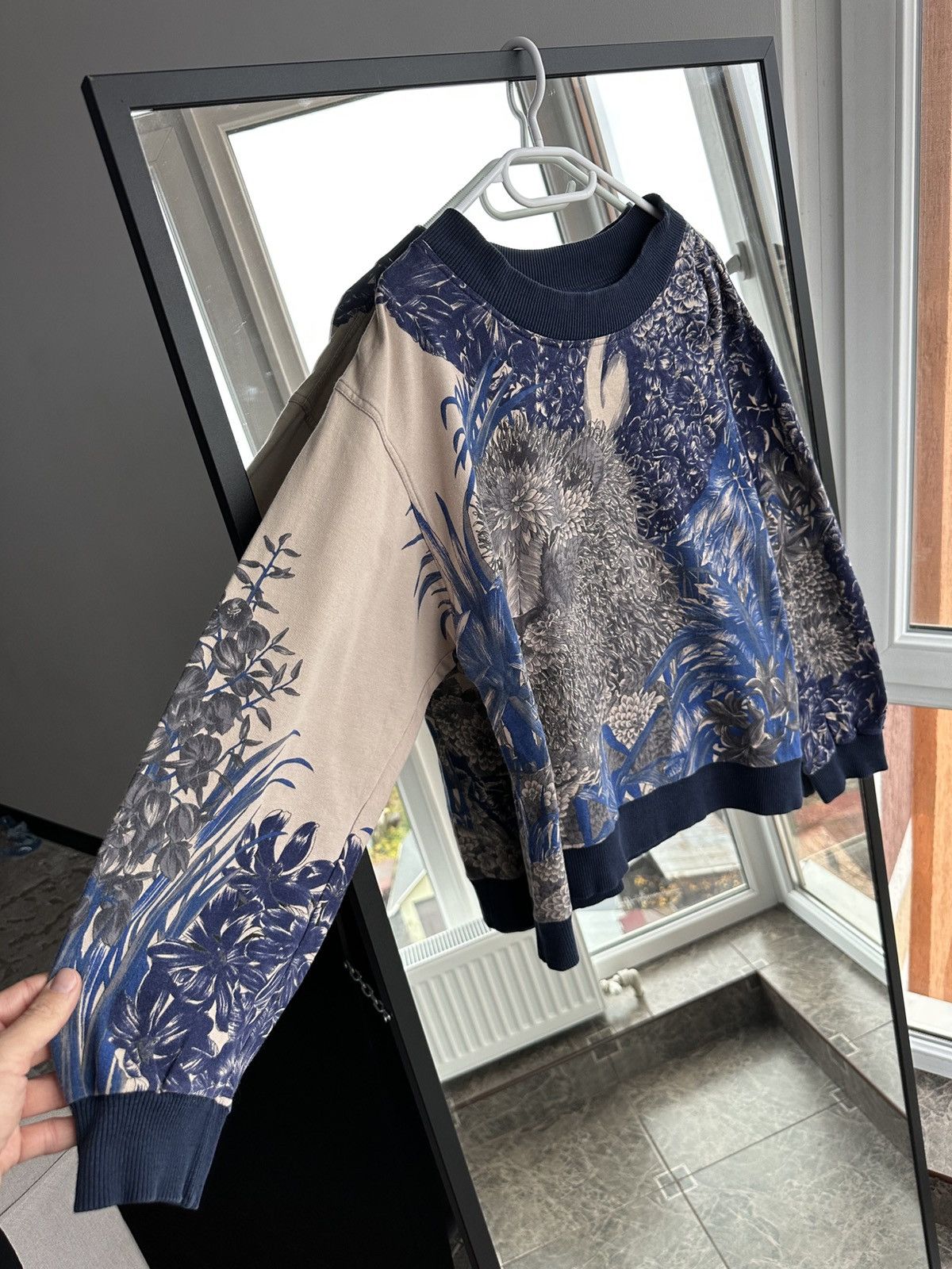 Salvatore Ferragamo Vintage Salvatore Ferragamo Lion Botanical Print Rare 80s Size US M / EU 48-50 / 2 - 5 Thumbnail