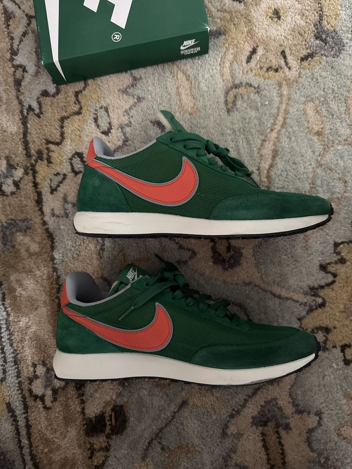 Nike Nike Stranger Things Air Tailwind size 9.5 Size US 9.5 / EU 42-43 - 2 Thumbnail