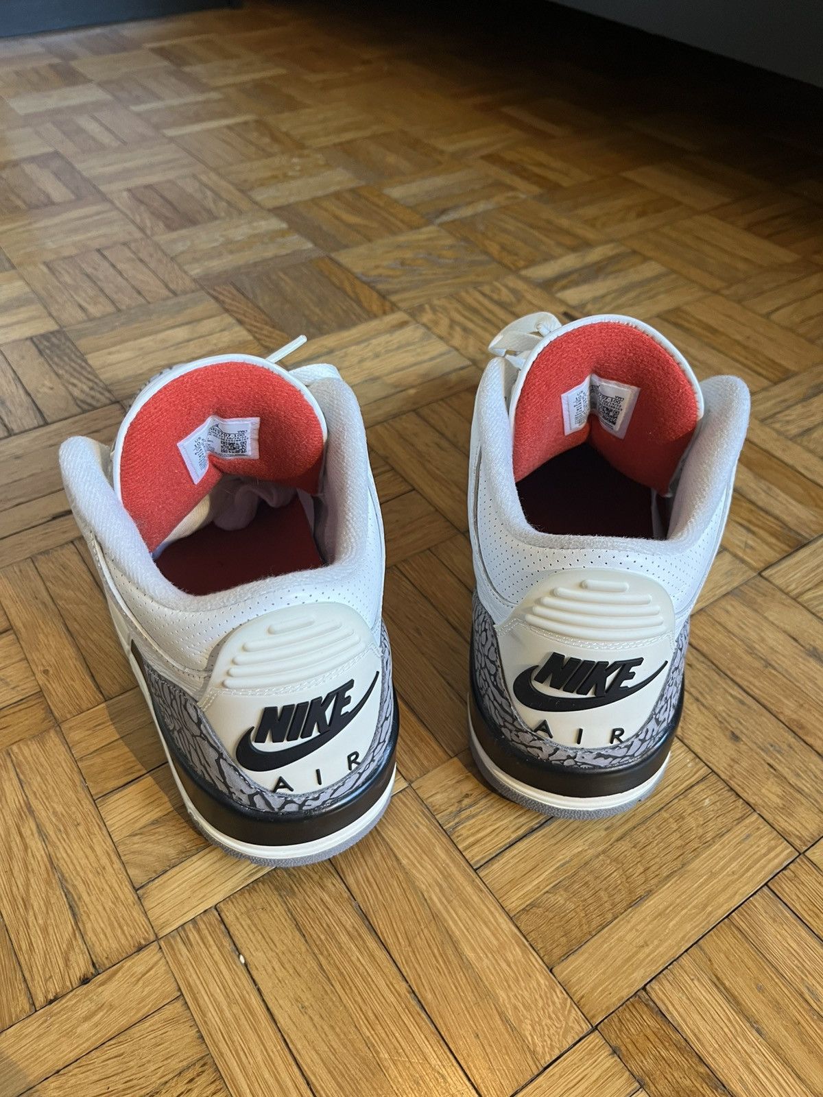 Jordan Brand Air Jordan 3 White Cement Reimagined Size US 10.5 / EU 43-44 - 2 Thumbnail