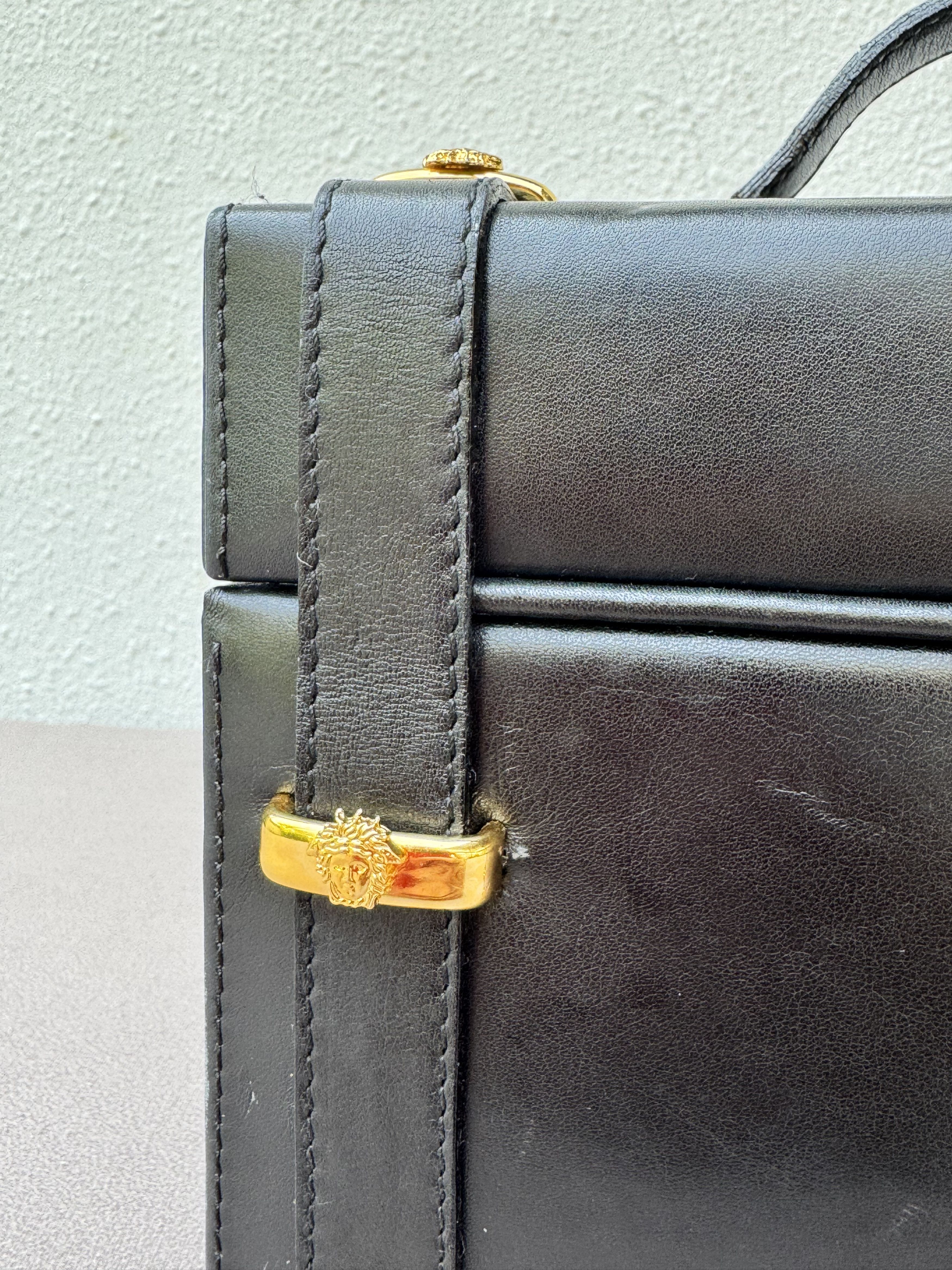 Versace Gianni Versace Couture Medusa Vanity Bag Size ONE SIZE - 14 Thumbnail