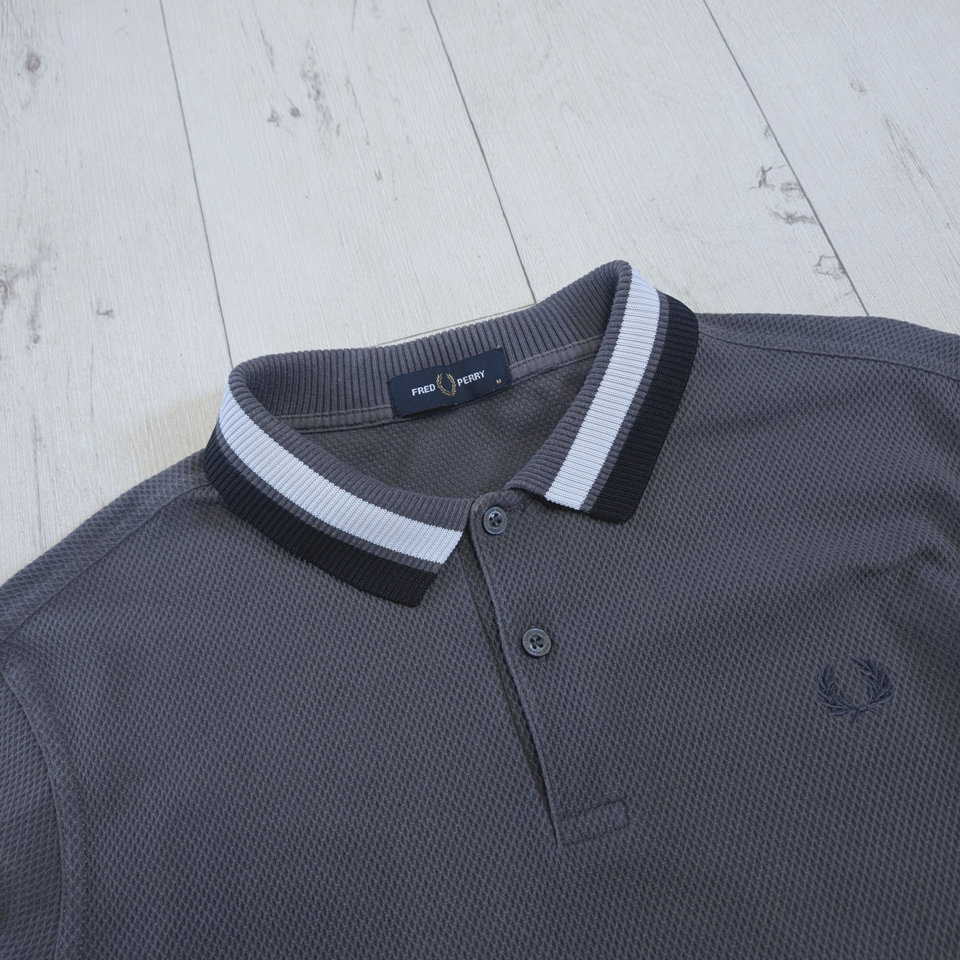 Fred Perry Fred Perry Knit Polo Shirt Size M Gray Classic Retro Style Size US M / EU 48-50 / 2 - 4 Thumbnail