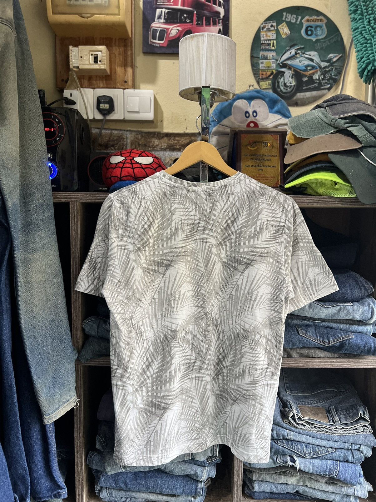 Comme Ca Ism 🔥Comme Ca Ism Fullprint Leafs Tee Size US M / EU 48-50 / 2 - 2 Thumbnail