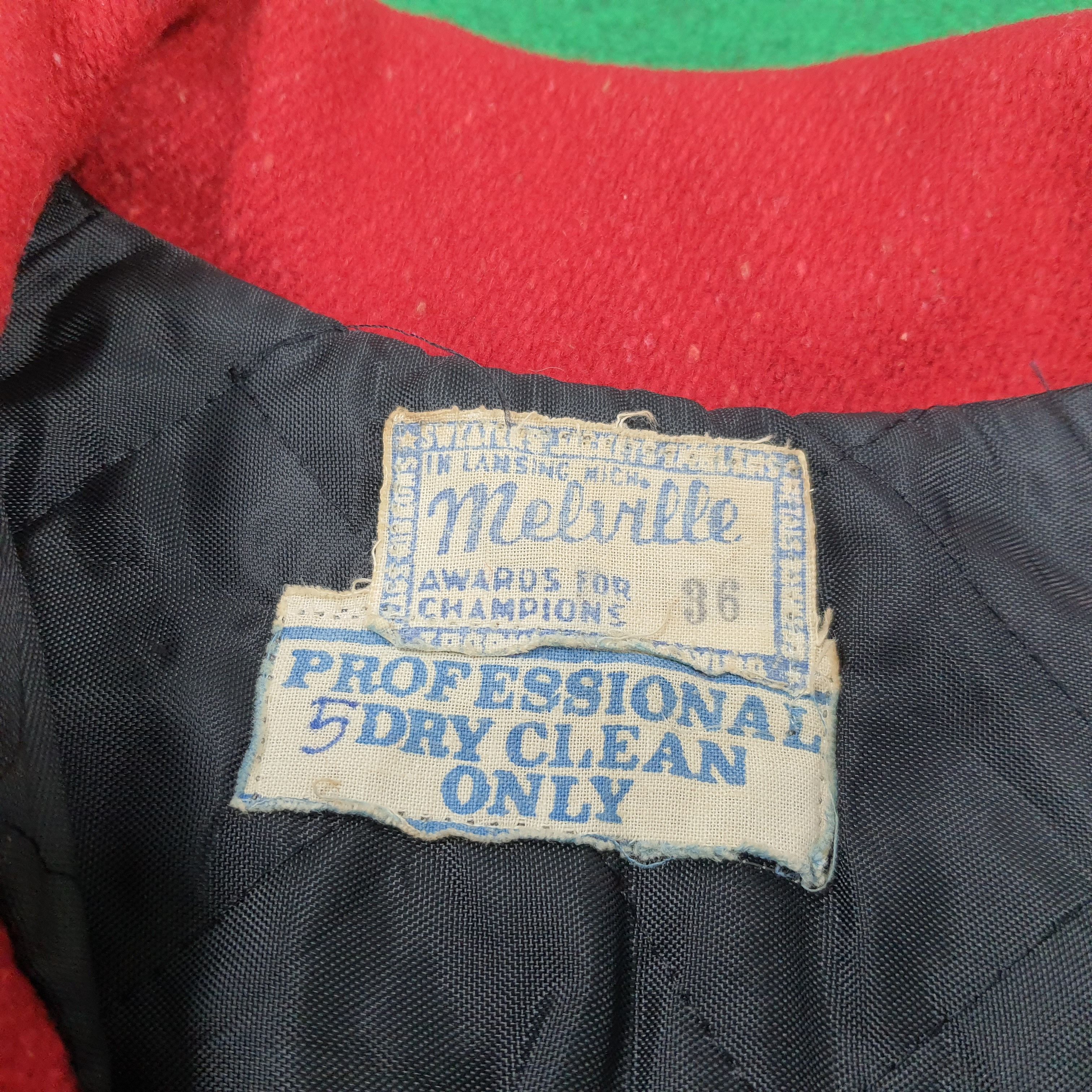 Vintage Vintage 70s Melville Letterman Jacket Red Wool Jacket C304N8 Size US S / EU 44-46 / 1 - 8 Thumbnail