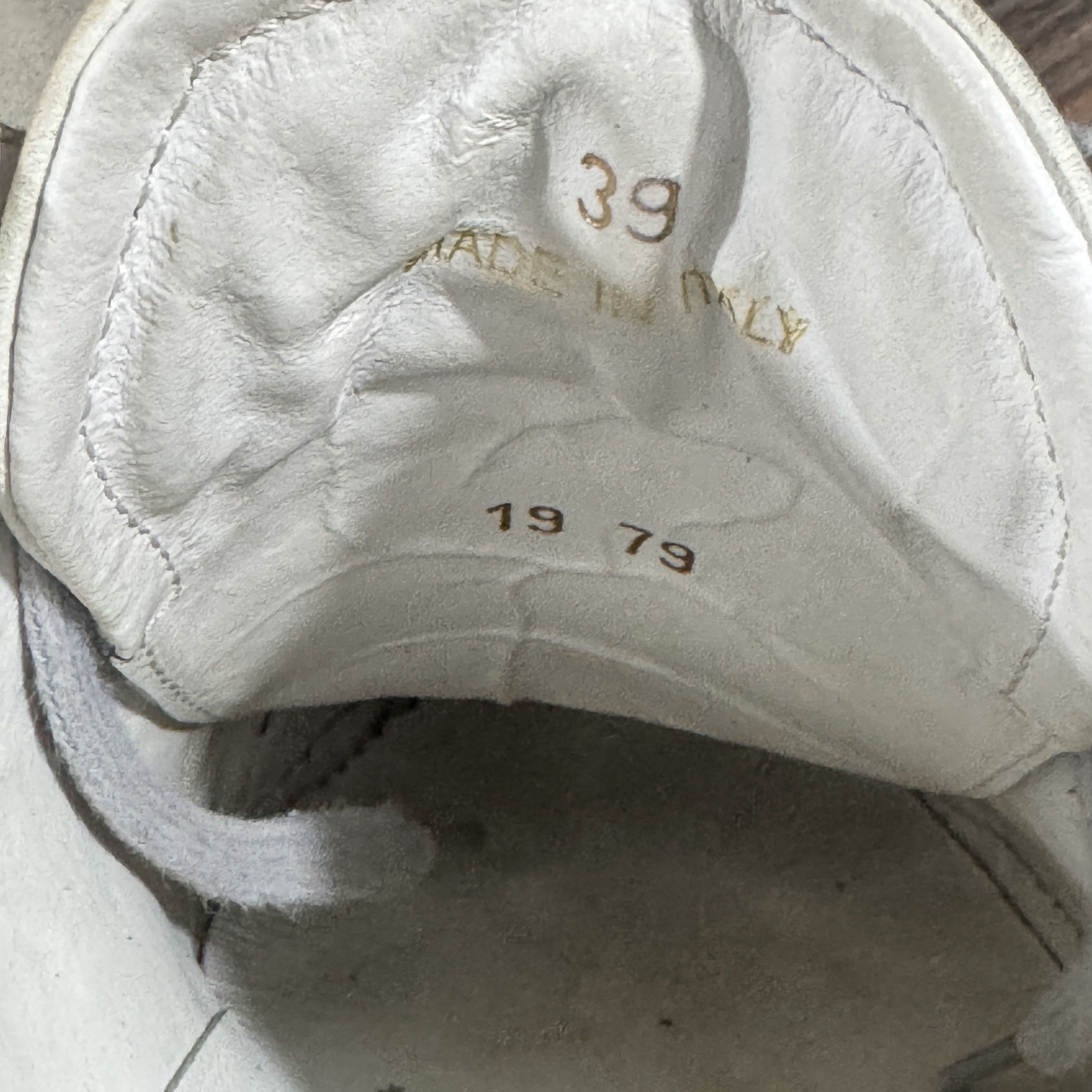 Oliver Cabell Oliver Cabell Low 1 Grey Suede Leather Italian Sneakers Size US 6.5 / EU 39-40 - 8 Thumbnail