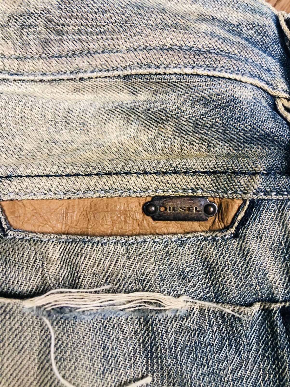 Diesel Diesal Industry Distress Jeans (36) Size US 28 / EU 44 - 25 Thumbnail
