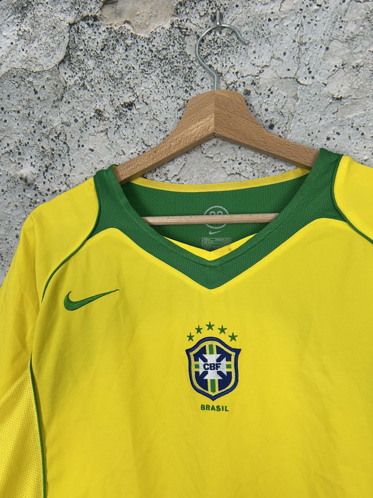 Nike Vintage Nike Brazil Soccer Jersey Football Sportswear Size US L / EU 52-54 / 3 - 3 Thumbnail