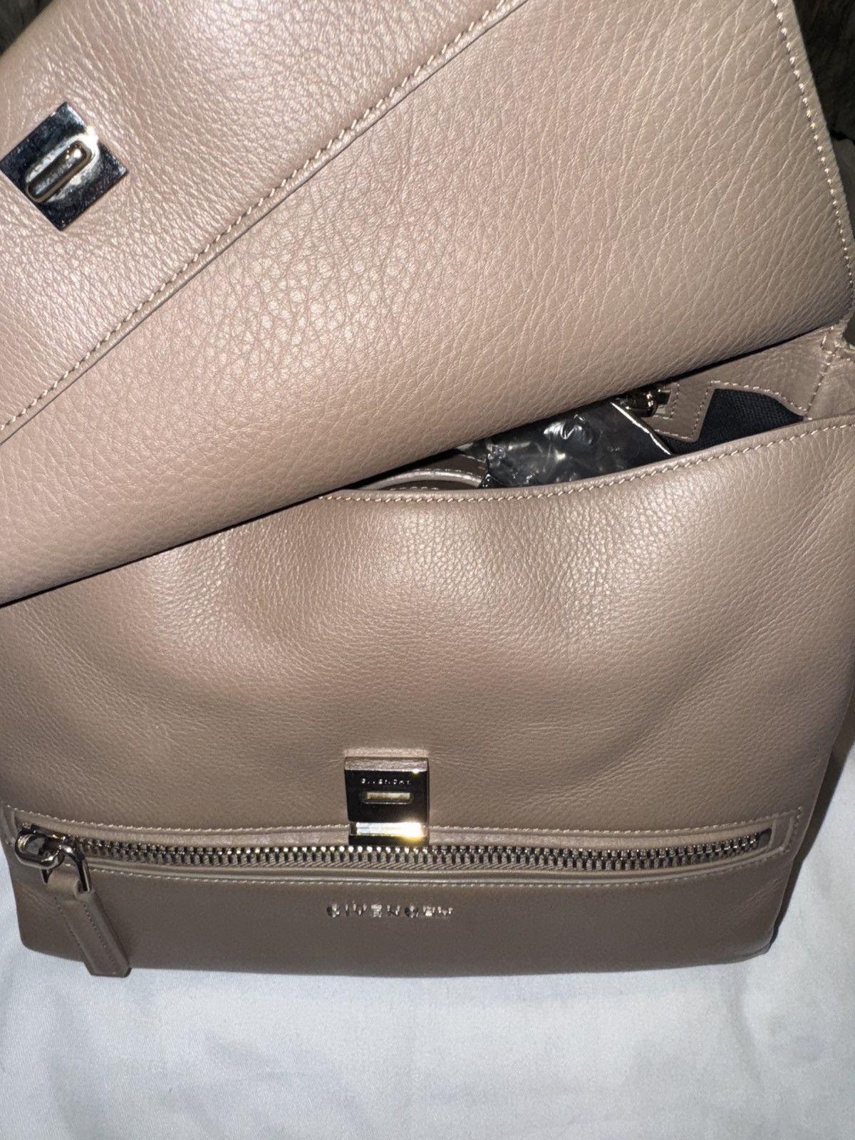 Givenchy Givenchy Grained Calfskin Medium Pandora Pure Flap Bag Size ONE SIZE - 3 Thumbnail