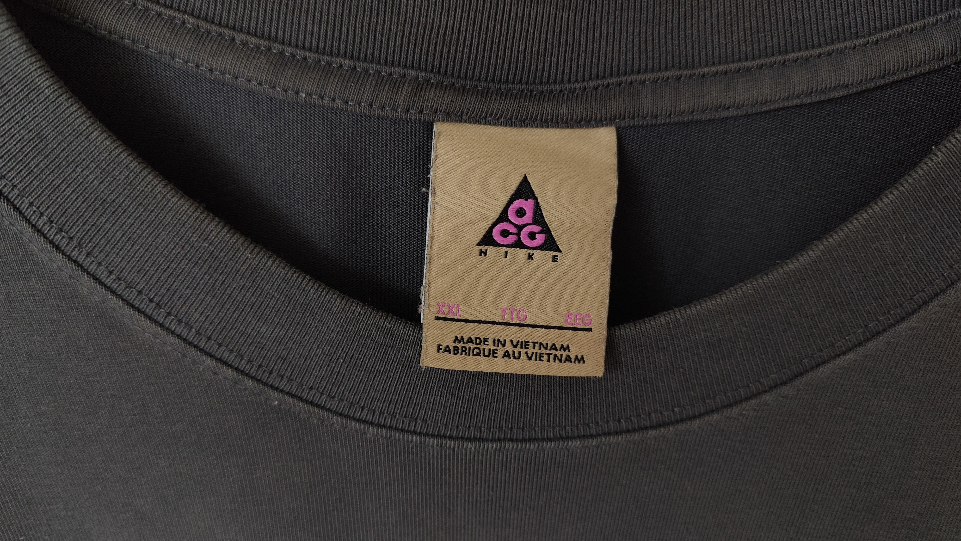 Nike Nike ACG Wyland Whales Tshirt Retro Size US XXL / EU 58 / 5 - 3 Thumbnail