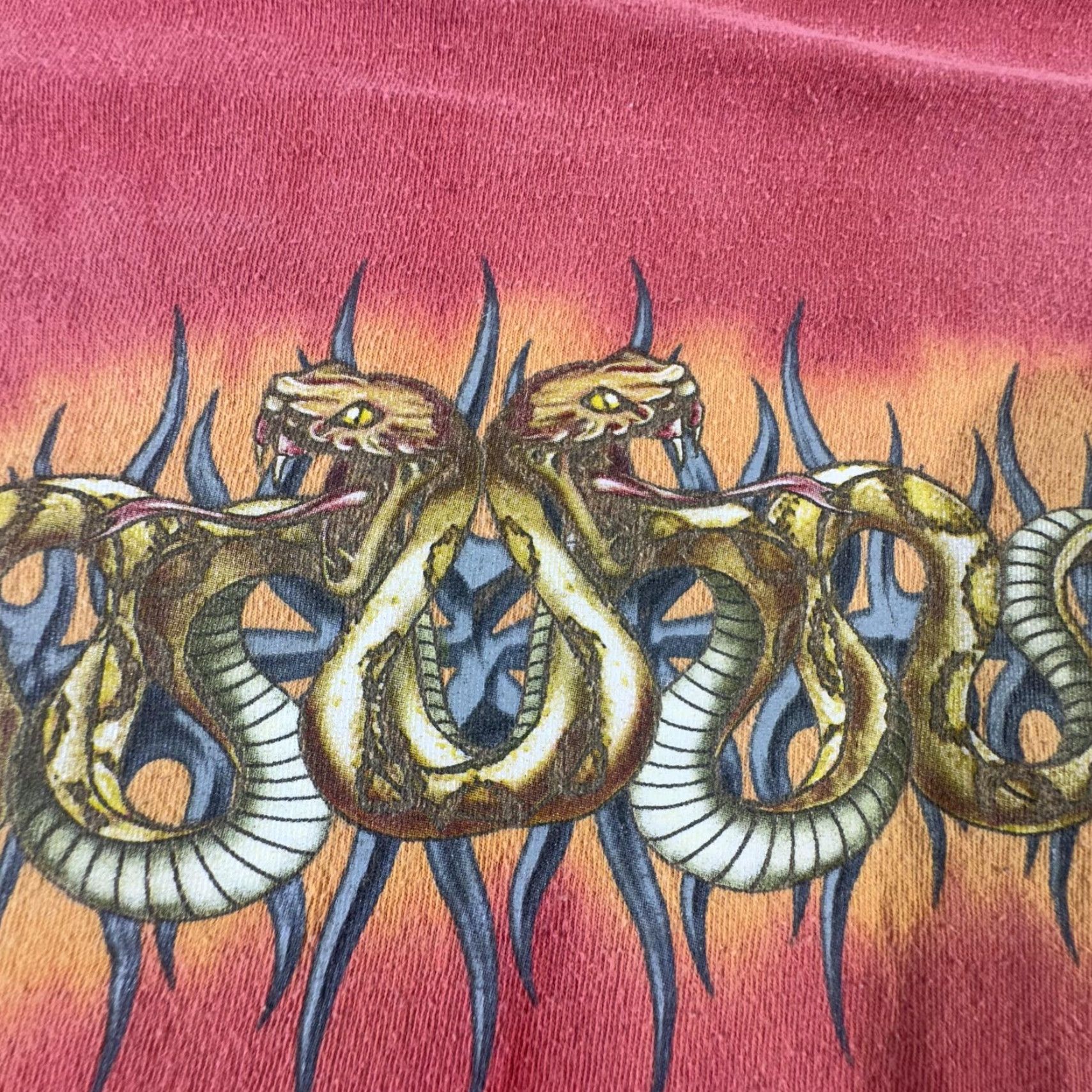 Vintage VINTAGE Xtreme Limit Graphic T-Shirt Men Large 90s Snake Tribal Fire Cotton Retro Size US L / EU 52-54 / 3 - 3 Thumbnail