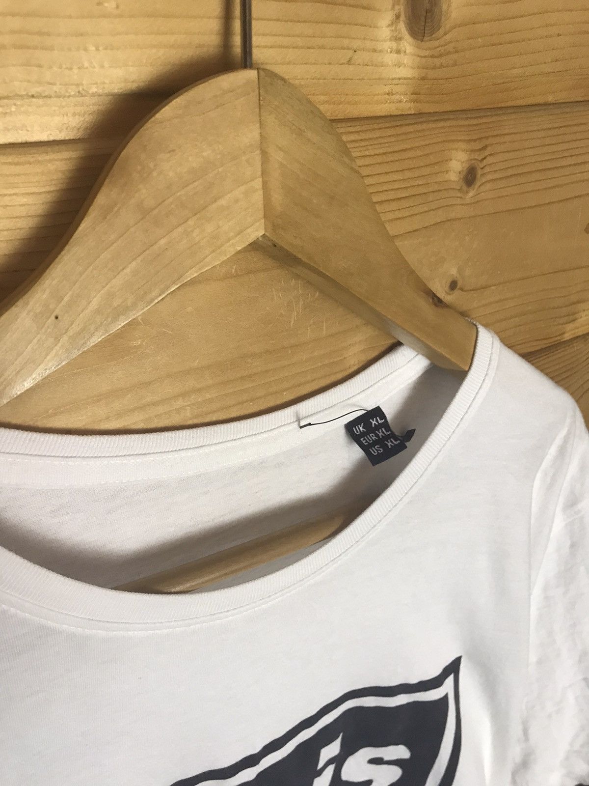Band Tees Oasis 2016 firebrand live limited t shirt Size US XL / EU 56 / 4 - 6 Thumbnail
