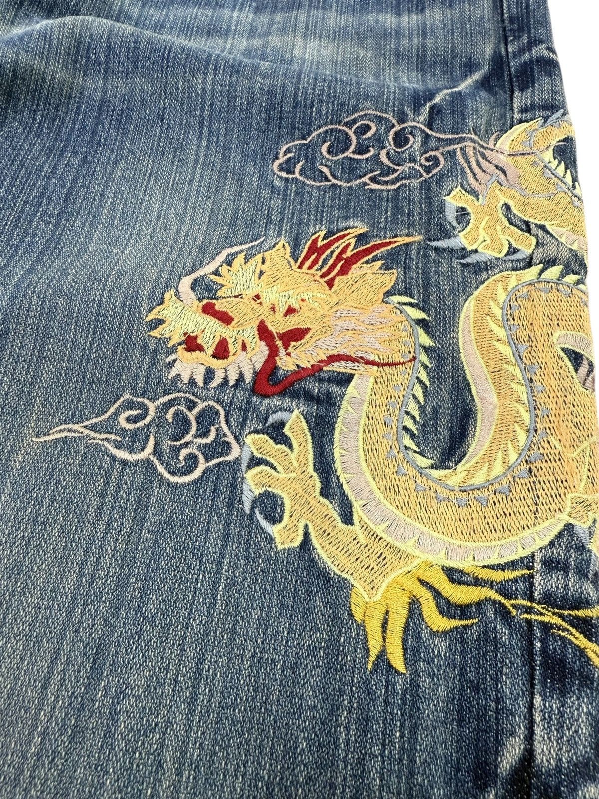 Karakuri Tamashii Vintage Karakuri Tamashii Dragon Embroidery Baggy Jeans Size US 31 - 6 Thumbnail