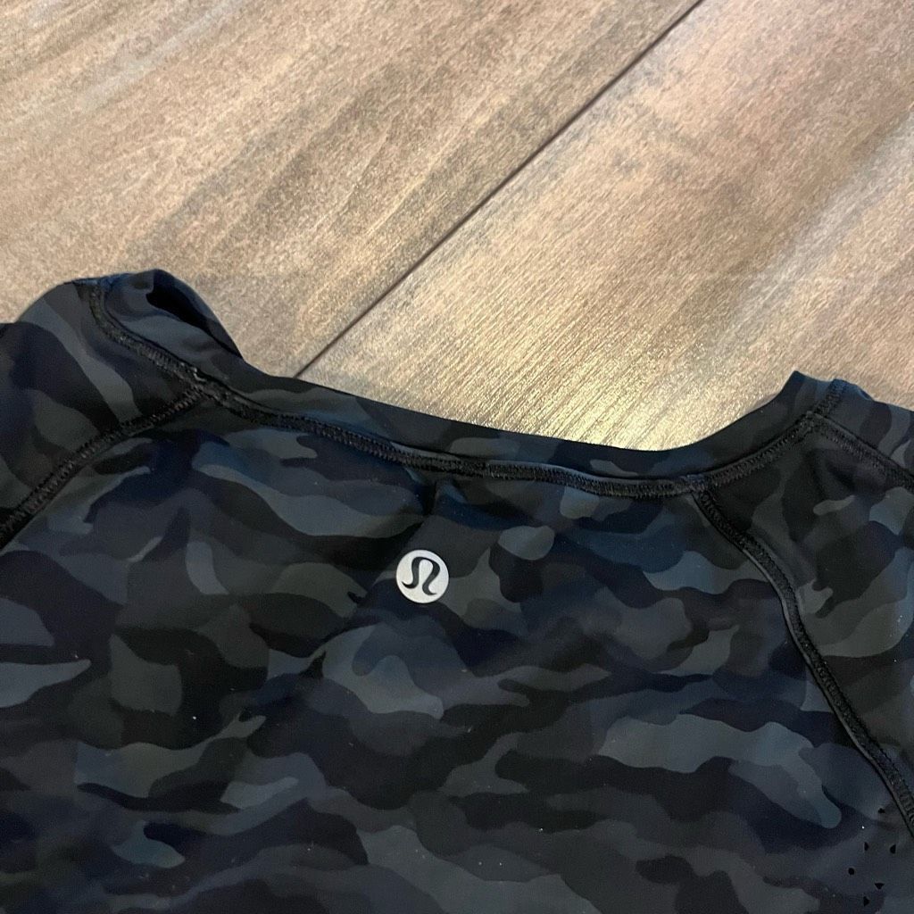 Lululemon Lululemon Camo Athletic Workout Top Women 8 Bin K-18 Size M / US 6-8 / IT 42-44 - 7 Thumbnail