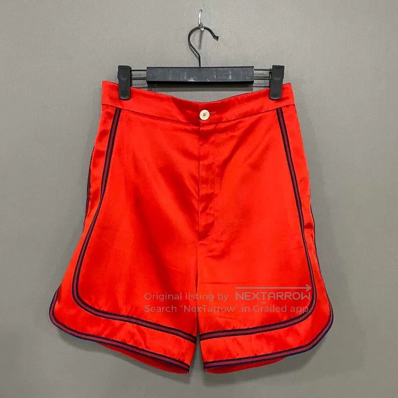 Gucci Gucci Red Shorts Size 25" / US 0 / IT 36 - 1 Thumbnail