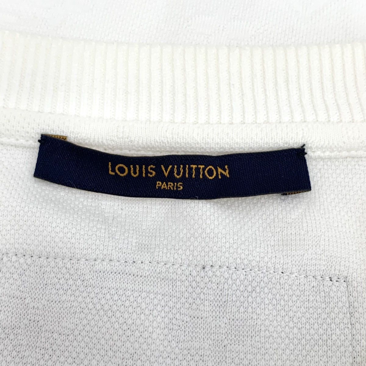 Louis Vuitton Louis Vuitton All-over Logo Print Short Sleeve T-shirt K26WX Size US L / EU 52-54 / 3 - 5 Thumbnail