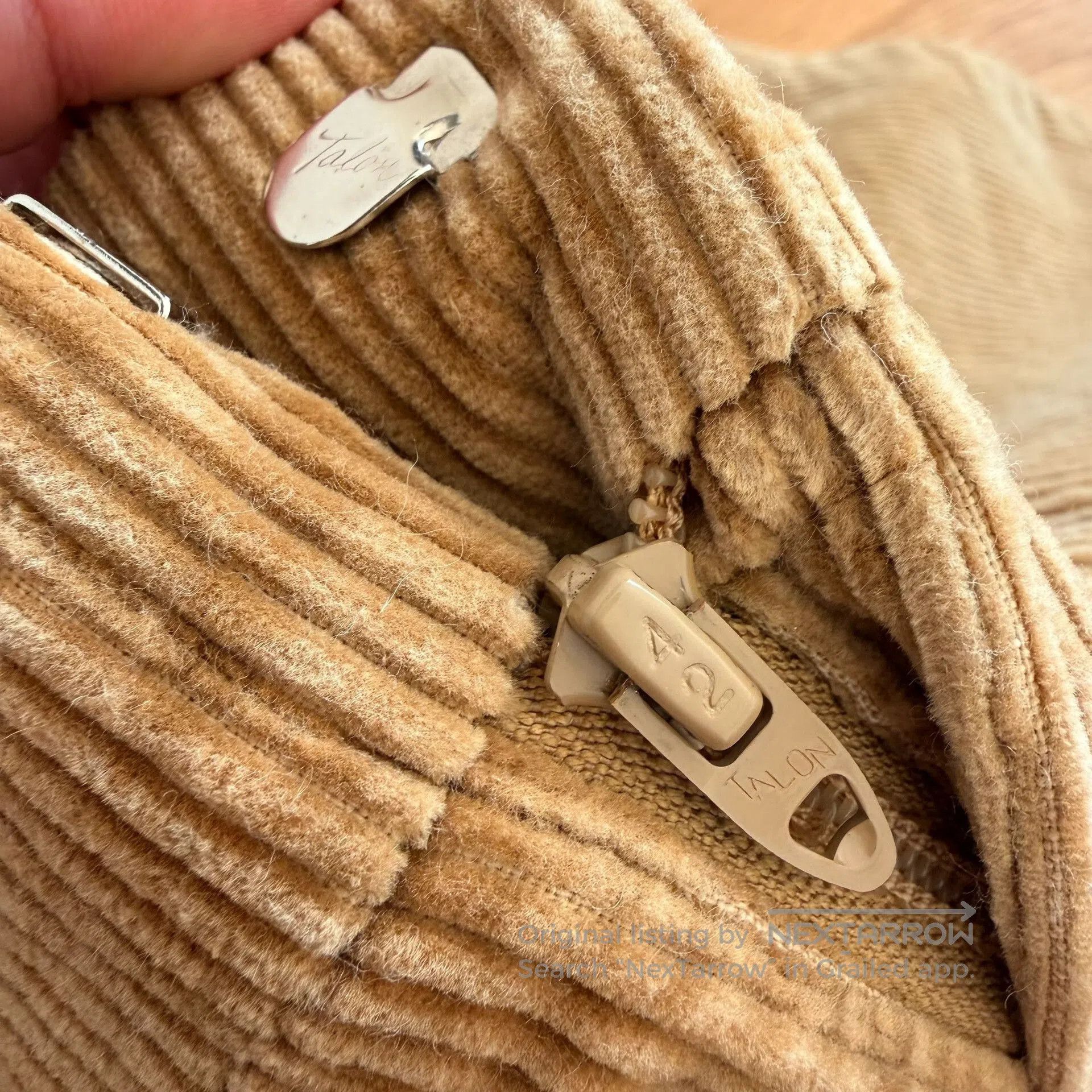 L.L. Bean LLBEAN 60s Golf Corduroy Cropped Pants. Size US 33 - 6 Thumbnail