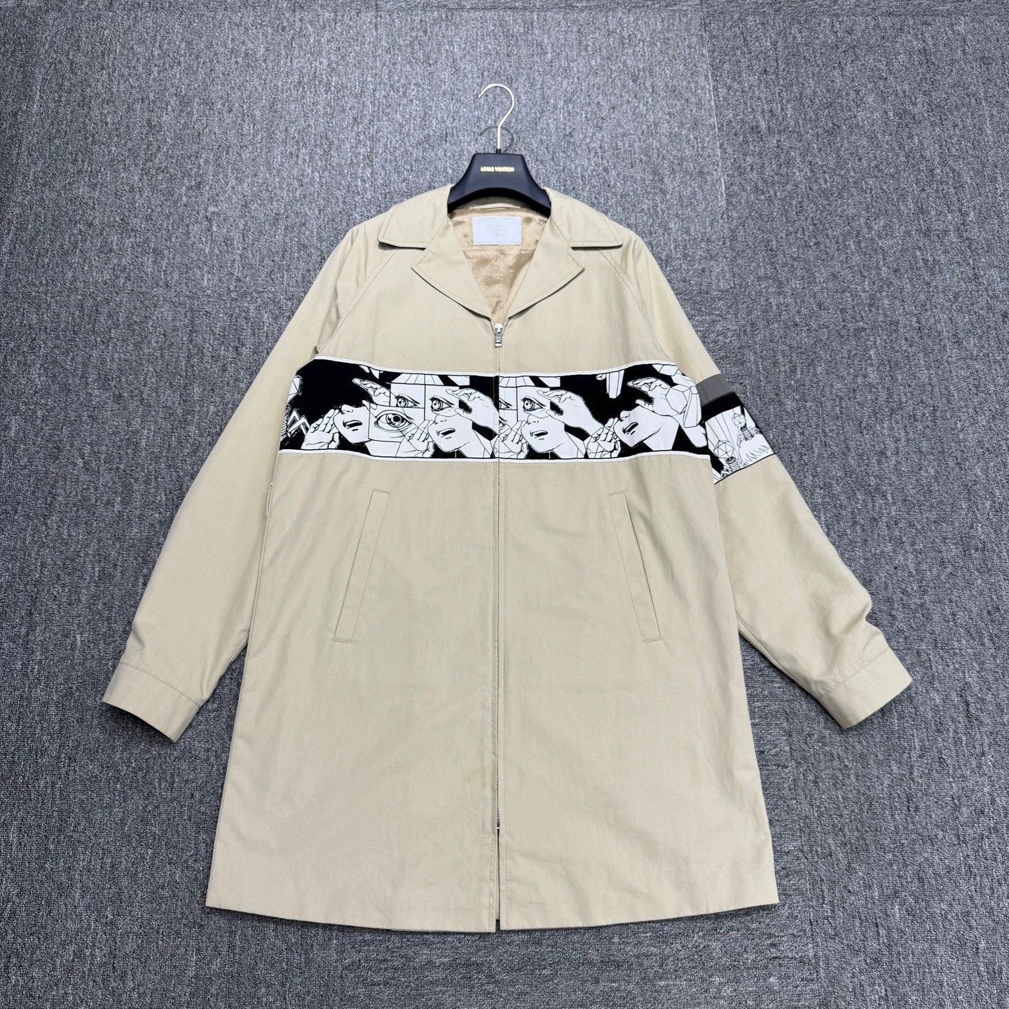 Prada Prada Comic Paneled Coat Size 48 95 New Size US M / EU 48-50 / 2 - 1 Thumbnail